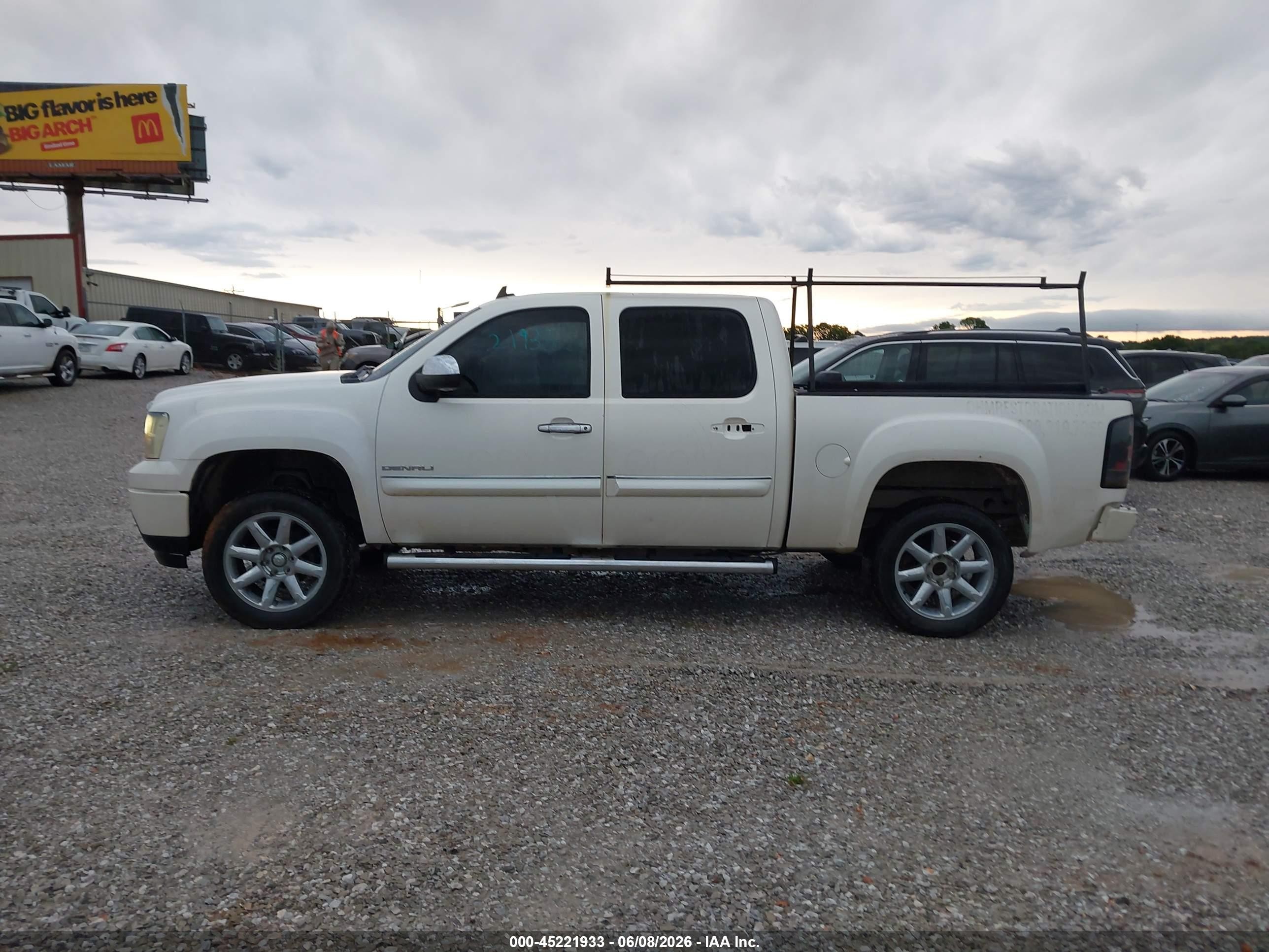 2010 Gmc Sierra 1500 Denali White vin: 3GTRKXE20AG221826
