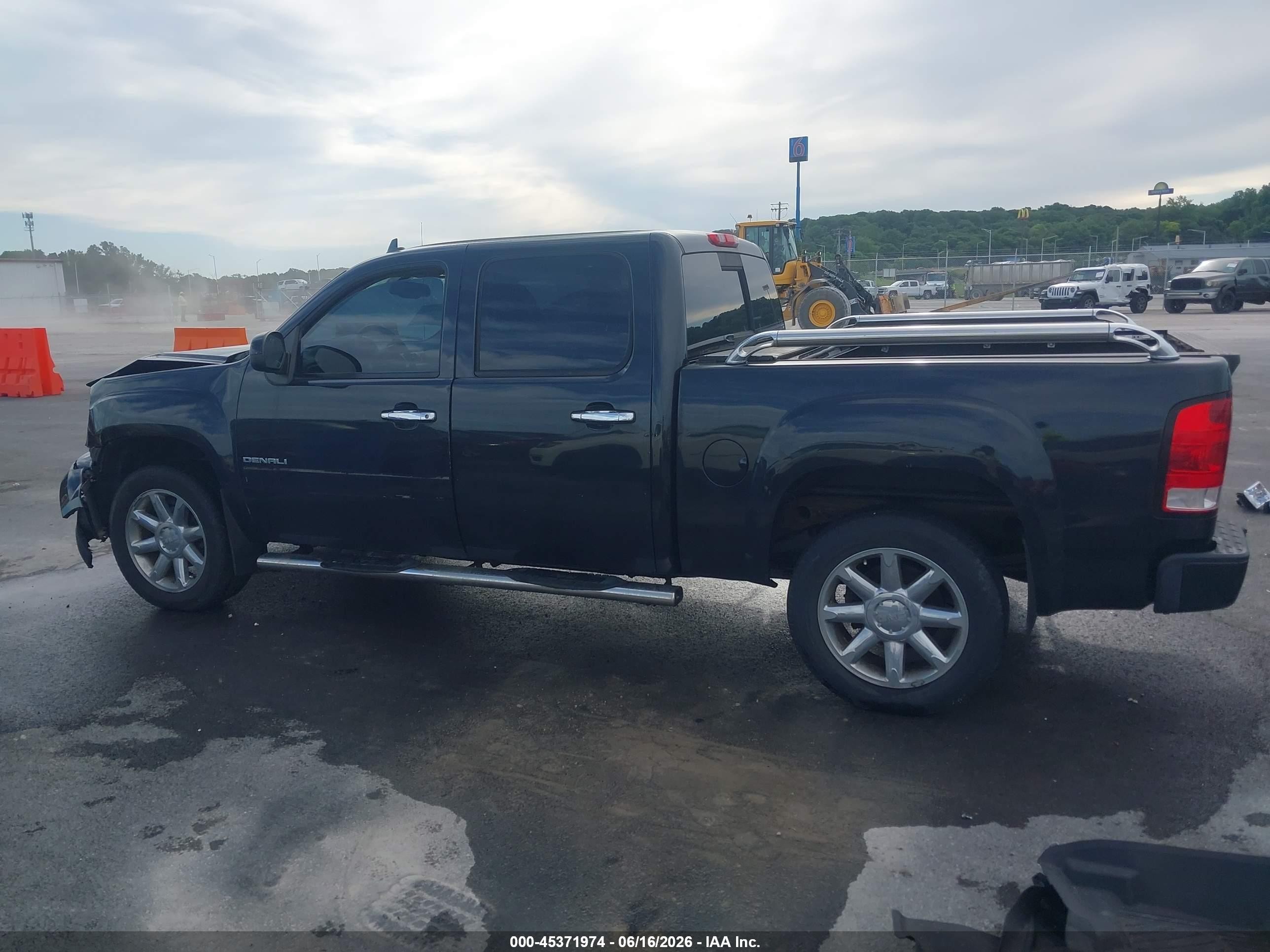 2010 Gmc Sierra 1500 Denali Black vin: 3GTRKXE21AG209135