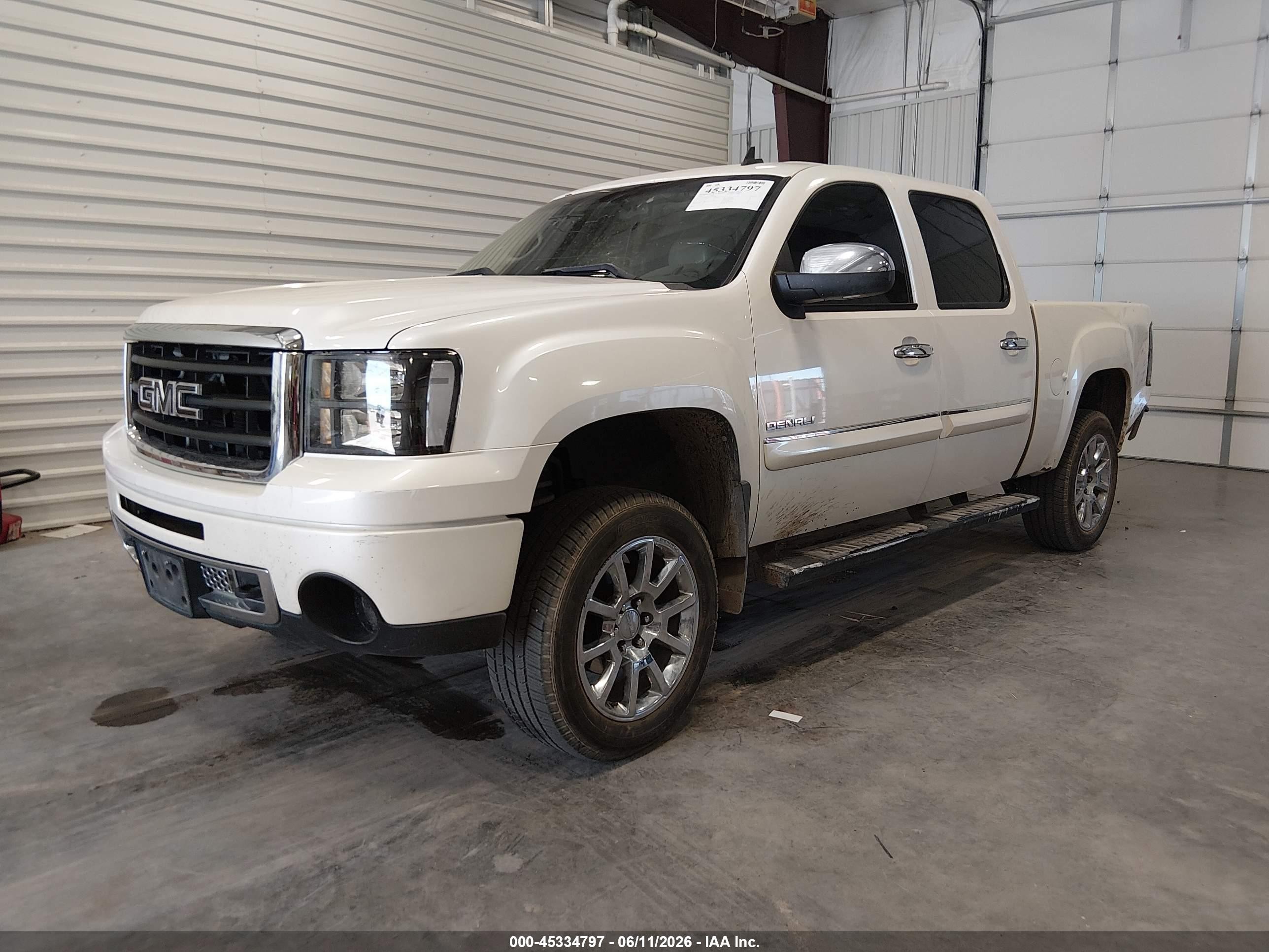 2010 Gmc Sierra 1500 Denali Белый vin: 3GTRKXE26AG180988