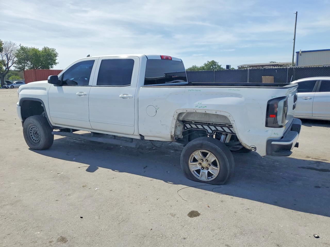 2016 Gmc Sierra K1500 Sle White vin: 3GTU2MEC0GG324688