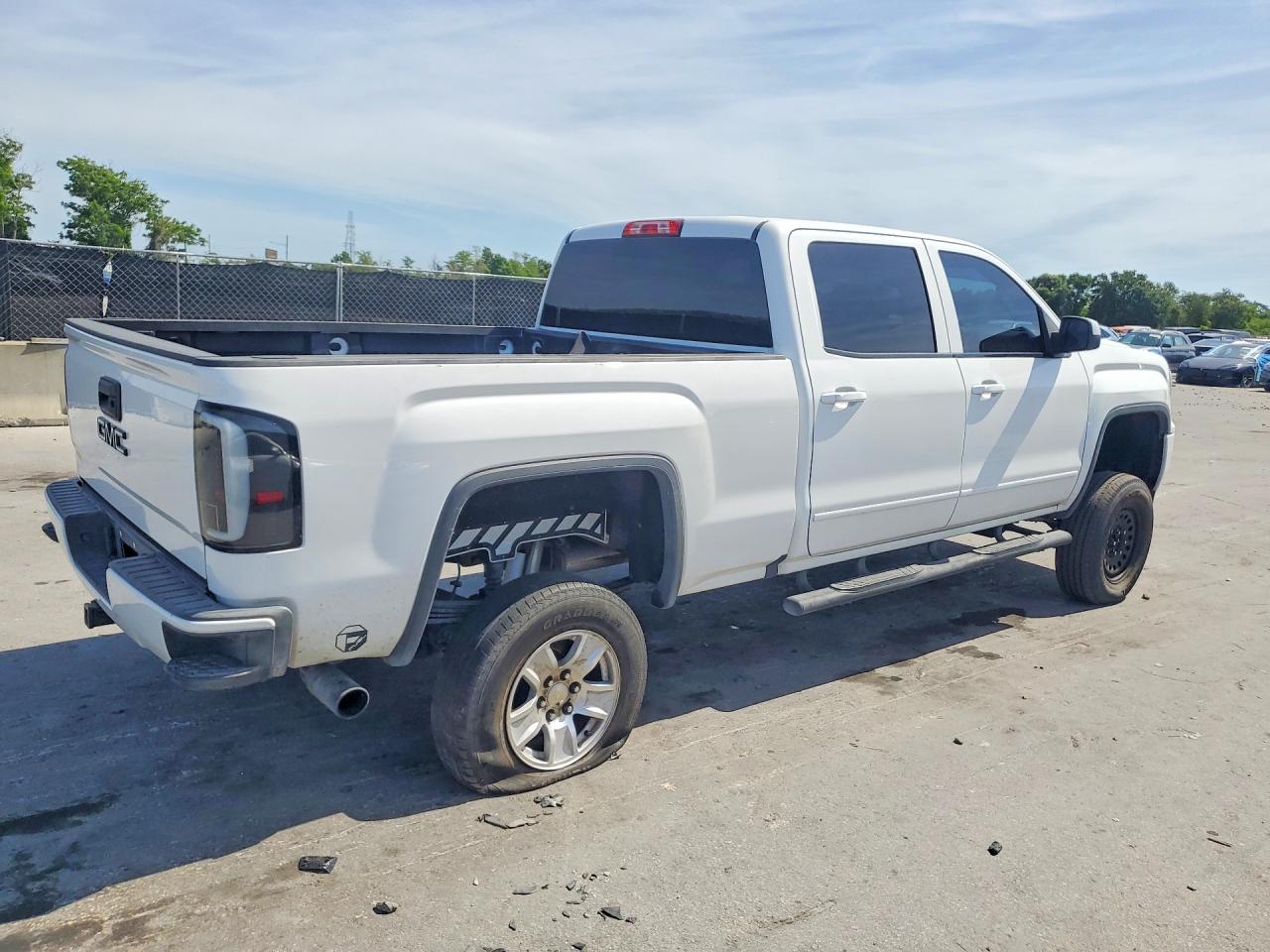 2016 Gmc Sierra K1500 Sle White vin: 3GTU2MEC0GG324688