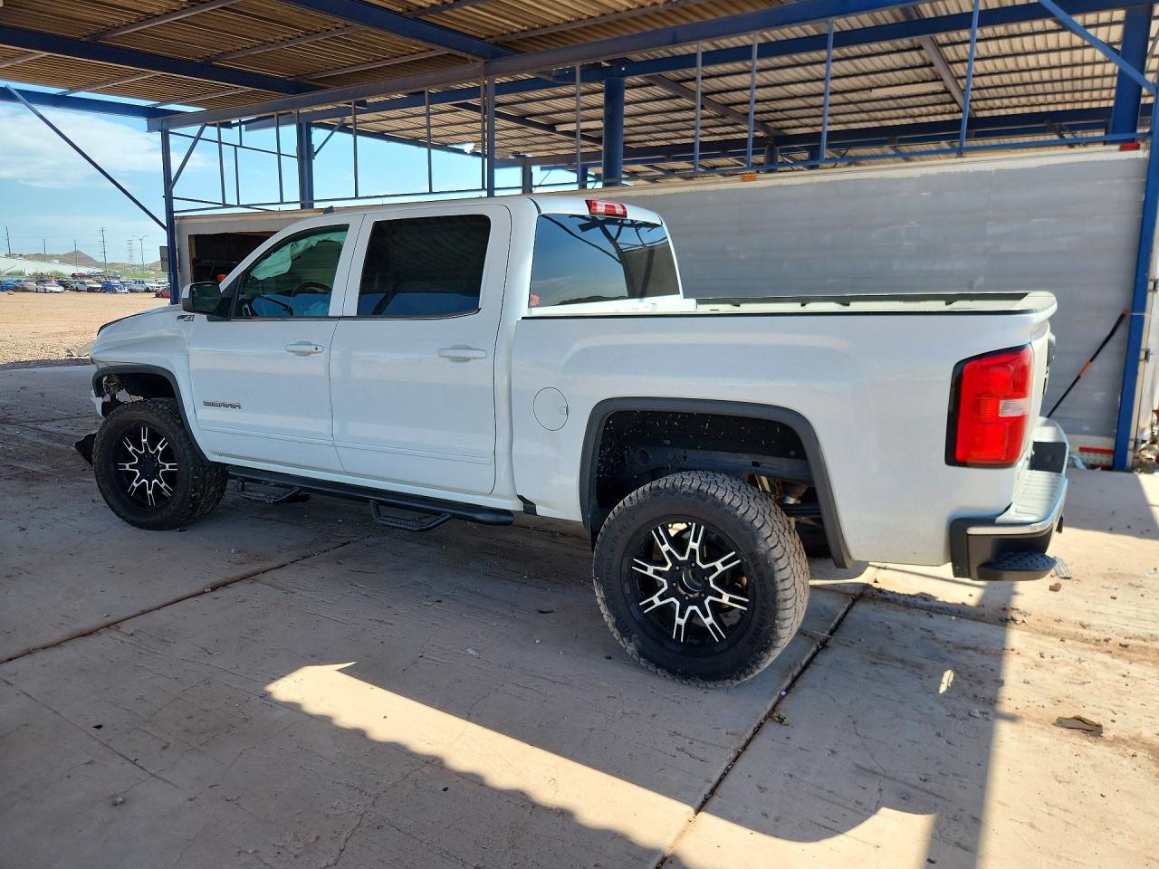 2018 Gmc Sierra K1500 Sle White vin: 3GTU2MEC1JG279378