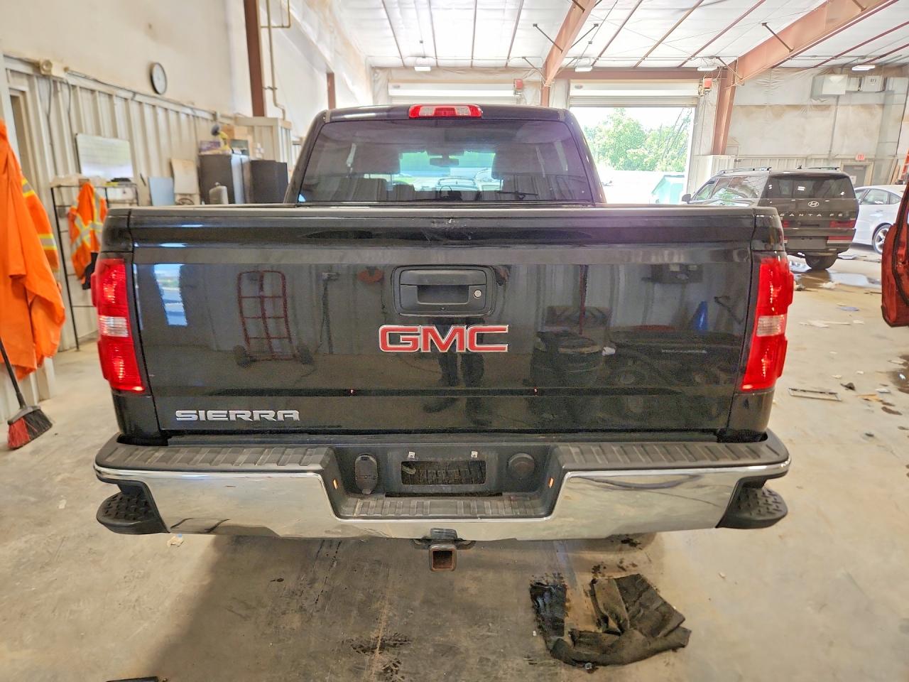 2018 Gmc Sierra K1500 Sle Black vin: 3GTU2MEC6JG631239