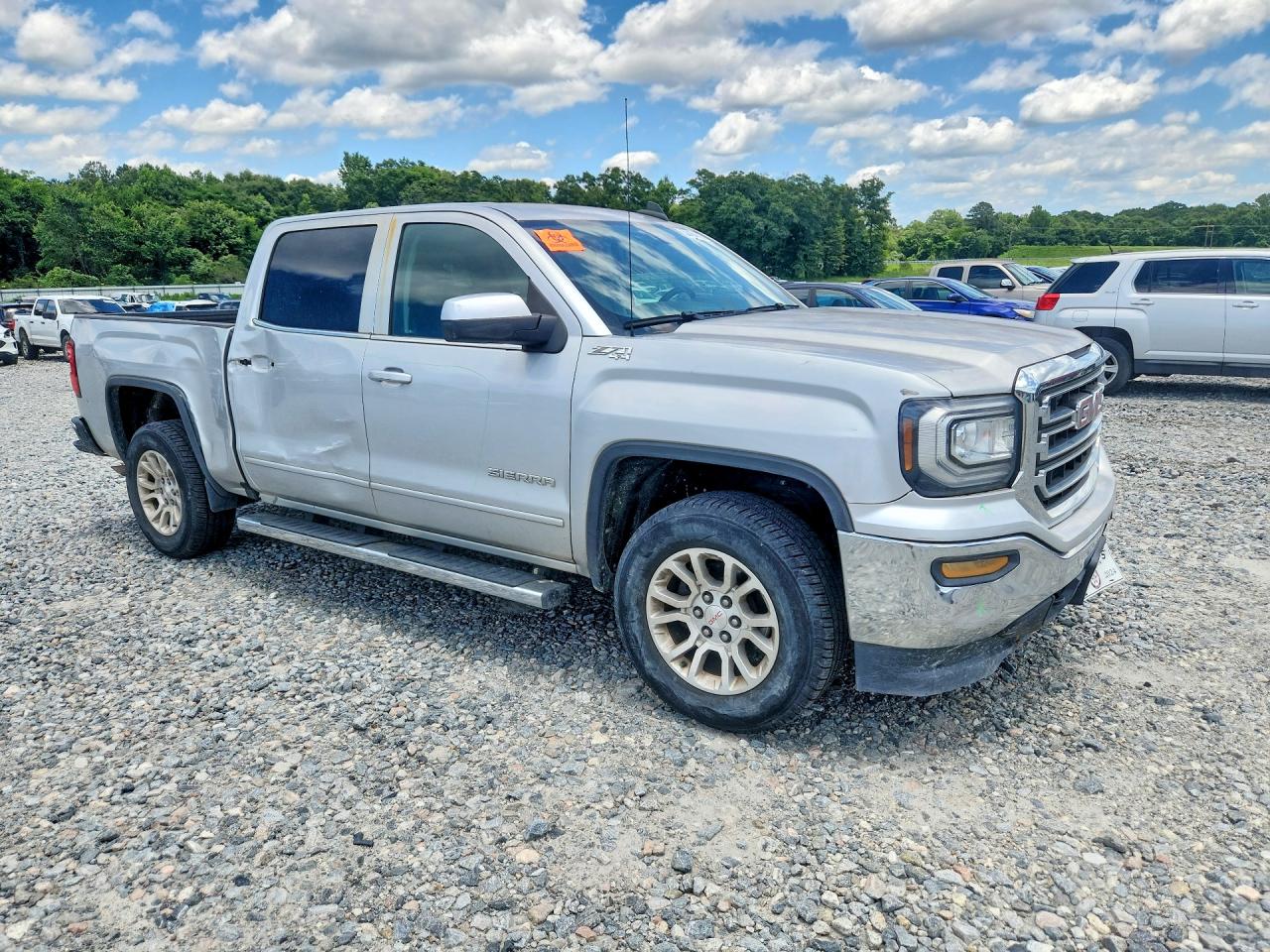 2017 Gmc Sierra K1500 Sle White vin: 3GTU2MEC7HG258965