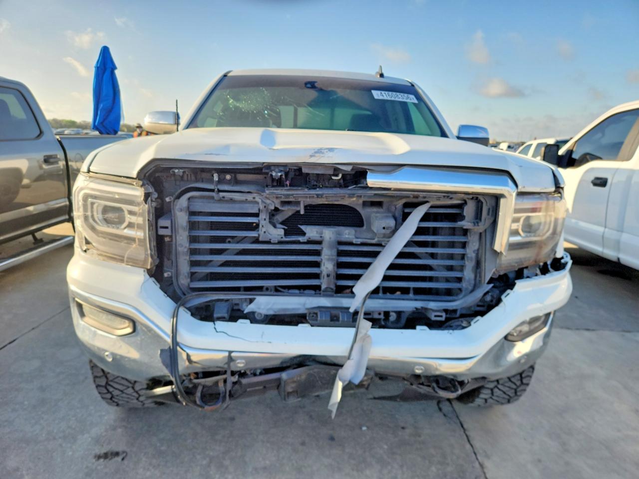 2017 Gmc Sierra K1500 Slt White vin: 3GTU2NEC5HG140063