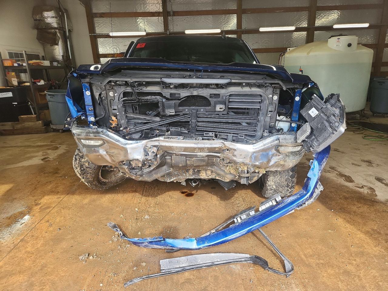2017 Gmc Sierra K1500 Slt Blue vin: 3GTU2NEC5HG371044
