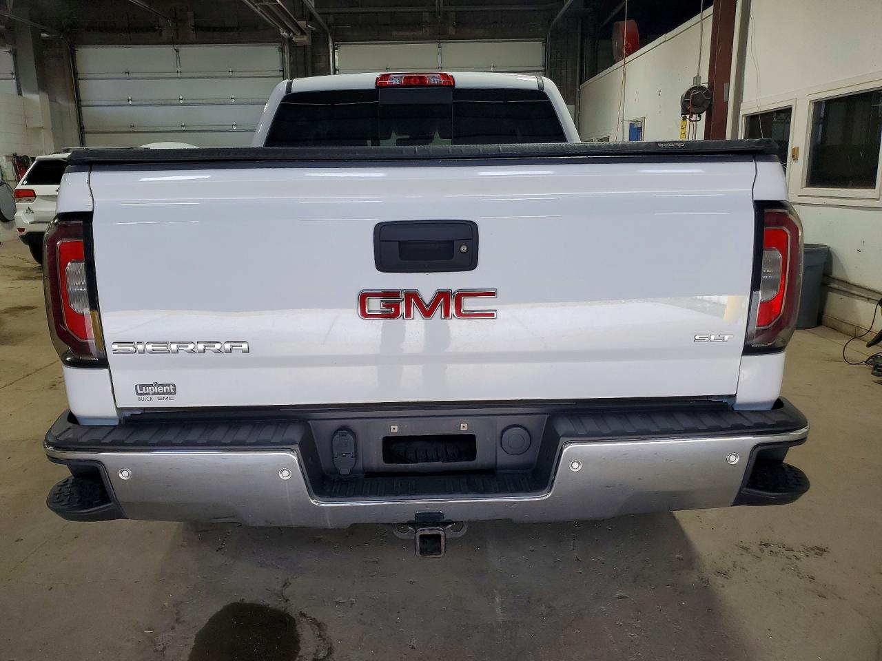 2017 Gmc Sierra K1500 Slt White vin: 3GTU2NEC6HG355144