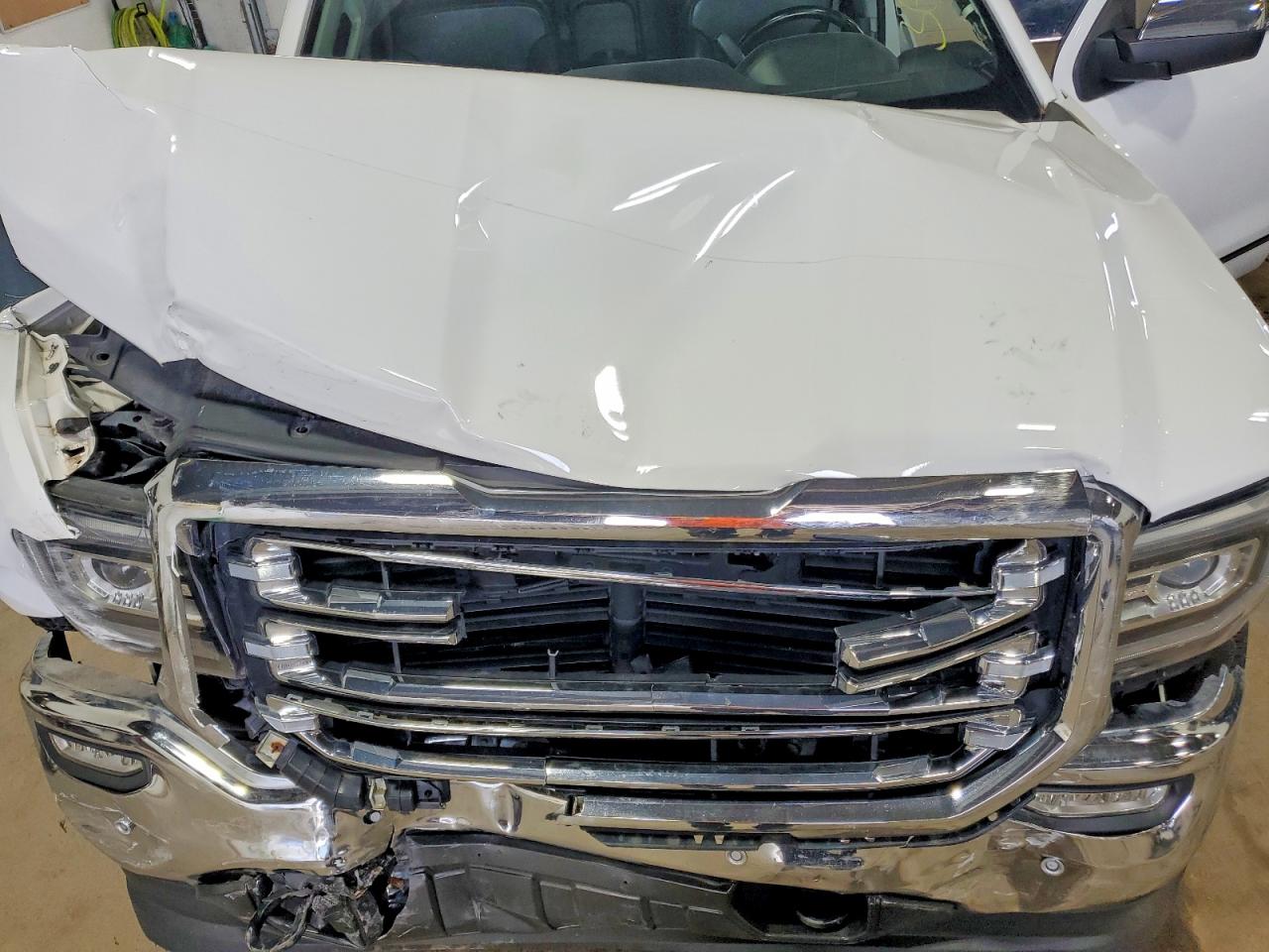 2017 Gmc Sierra K1500 Slt White vin: 3GTU2NEC6HG355144