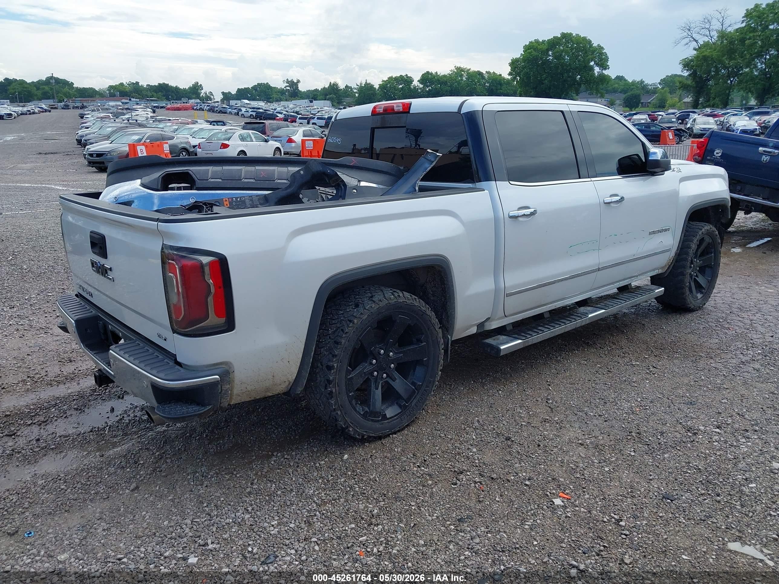 2018 Gmc Sierra 1500 Slt White vin: 3GTU2NEC6JG448087