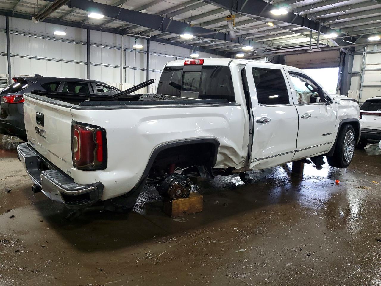 2018 Gmc Sierra K1500 Slt White vin: 3GTU2NECXJG572265