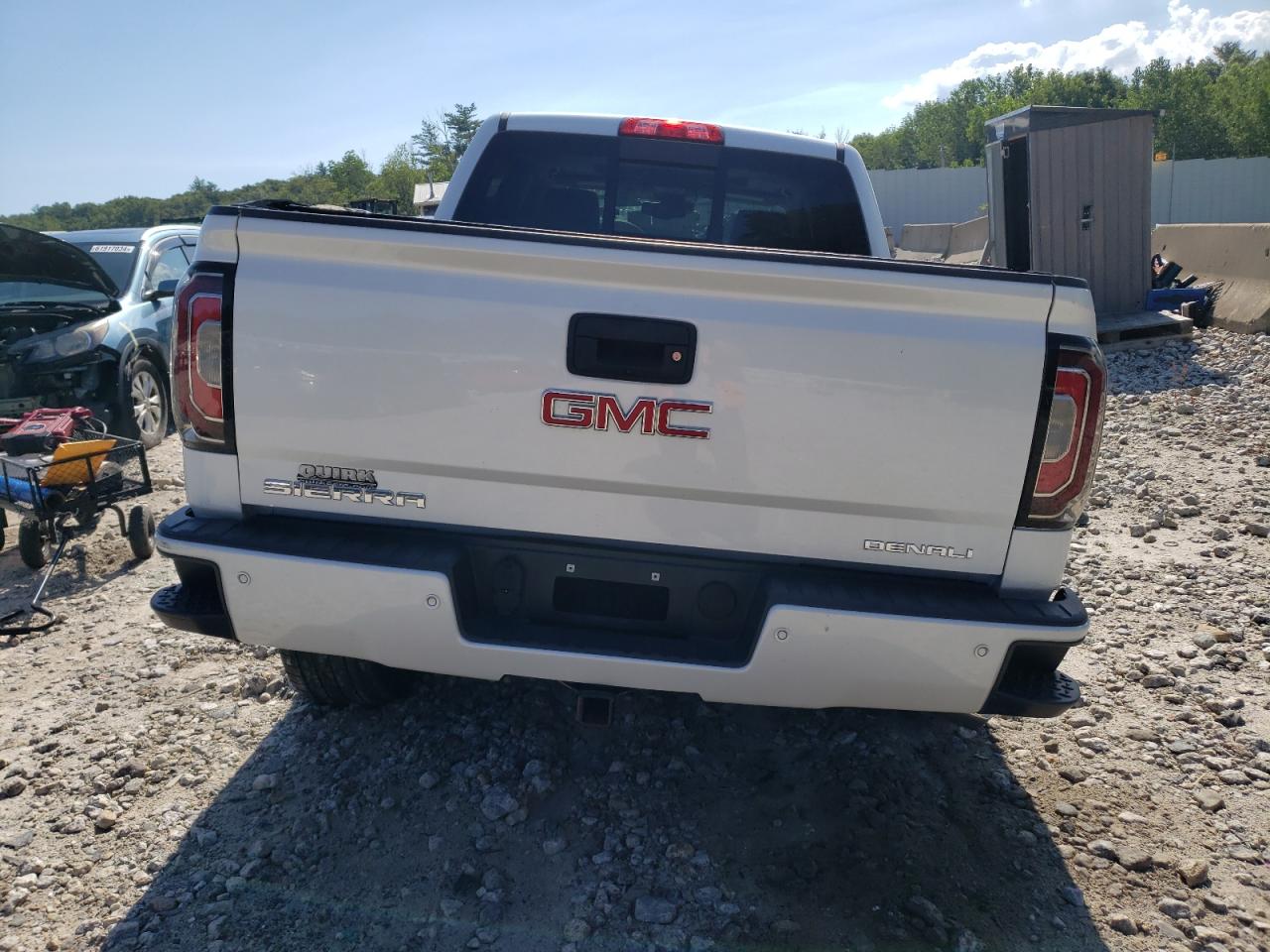 2018 Gmc Sierra K1500 Denali White vin: 3GTU2PEC7JG546394