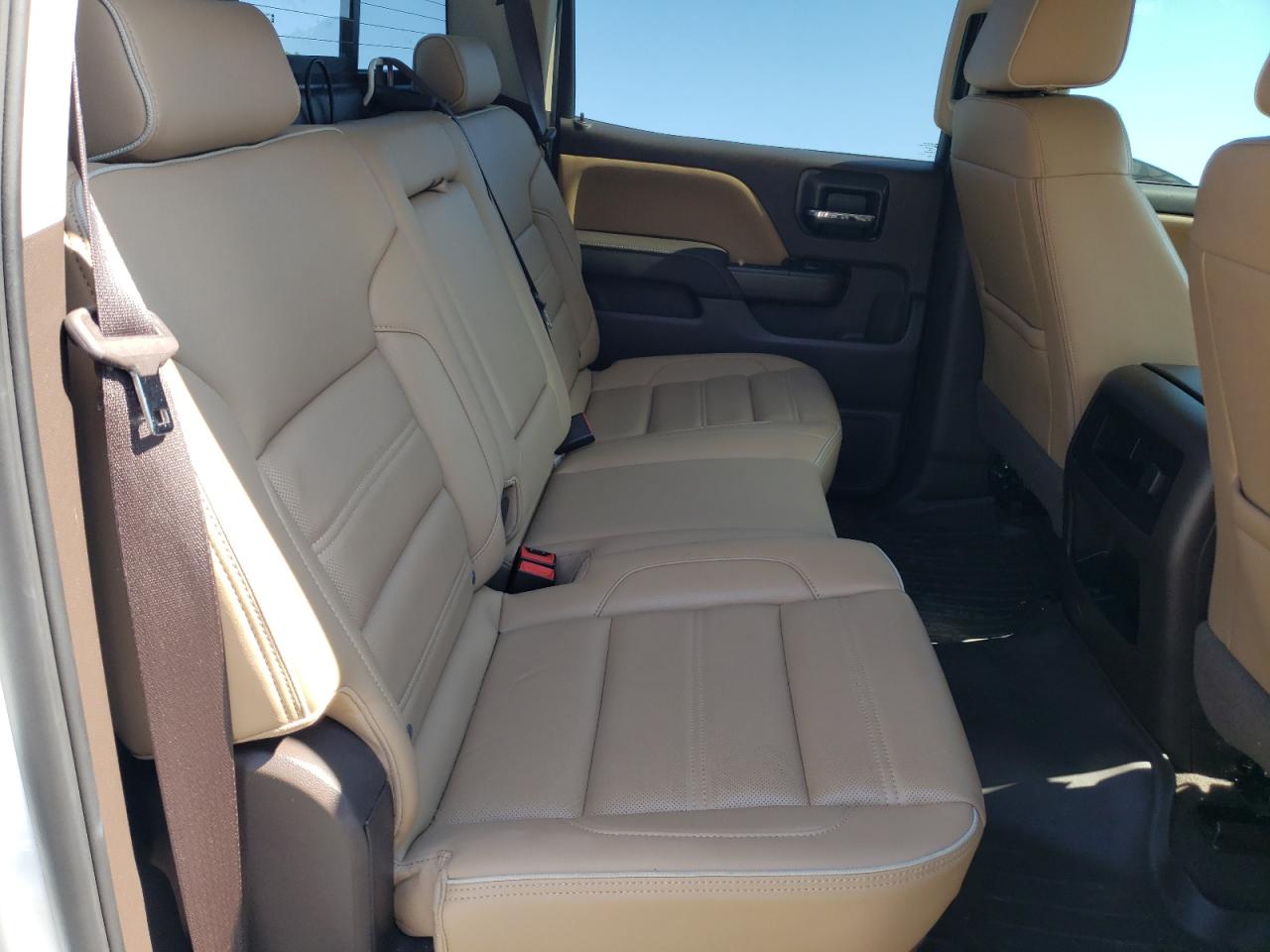 2018 Gmc Sierra K1500 Denali White vin: 3GTU2PEC7JG546394