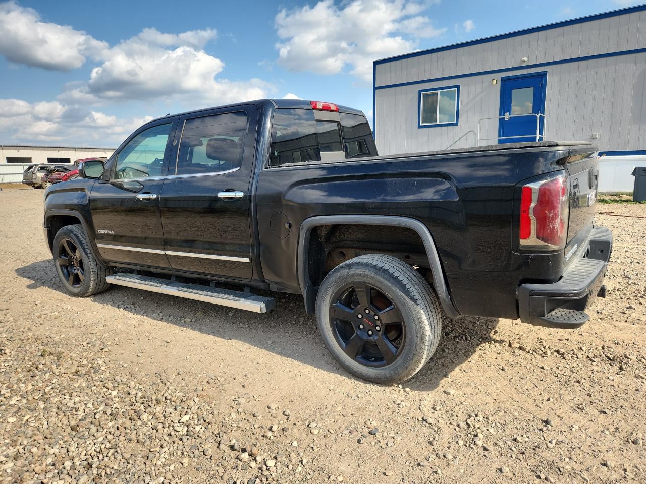 2017 Gmc Sierra K1500 Denali Black vin: 3GTU2PEJ0HG245569 Damage: Left Bed Side, Dent(S) W/ Paint Dmg, 2 To 3 Inches