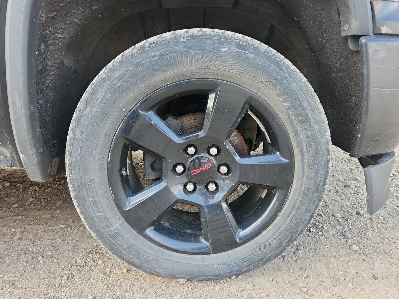2017 Gmc Sierra K1500 Denali Black vin: 3GTU2PEJ0HG245569 Damage: Right Front Wheel, Curb Rash, 7 To 8 Inches