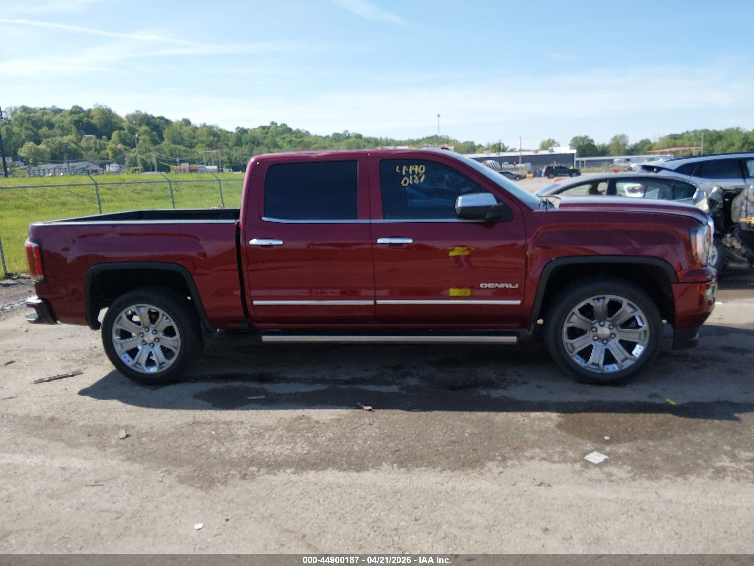 2017 Gmc Sierra 1500 Denali Красный vin: 3GTU2PEJ3HG243492