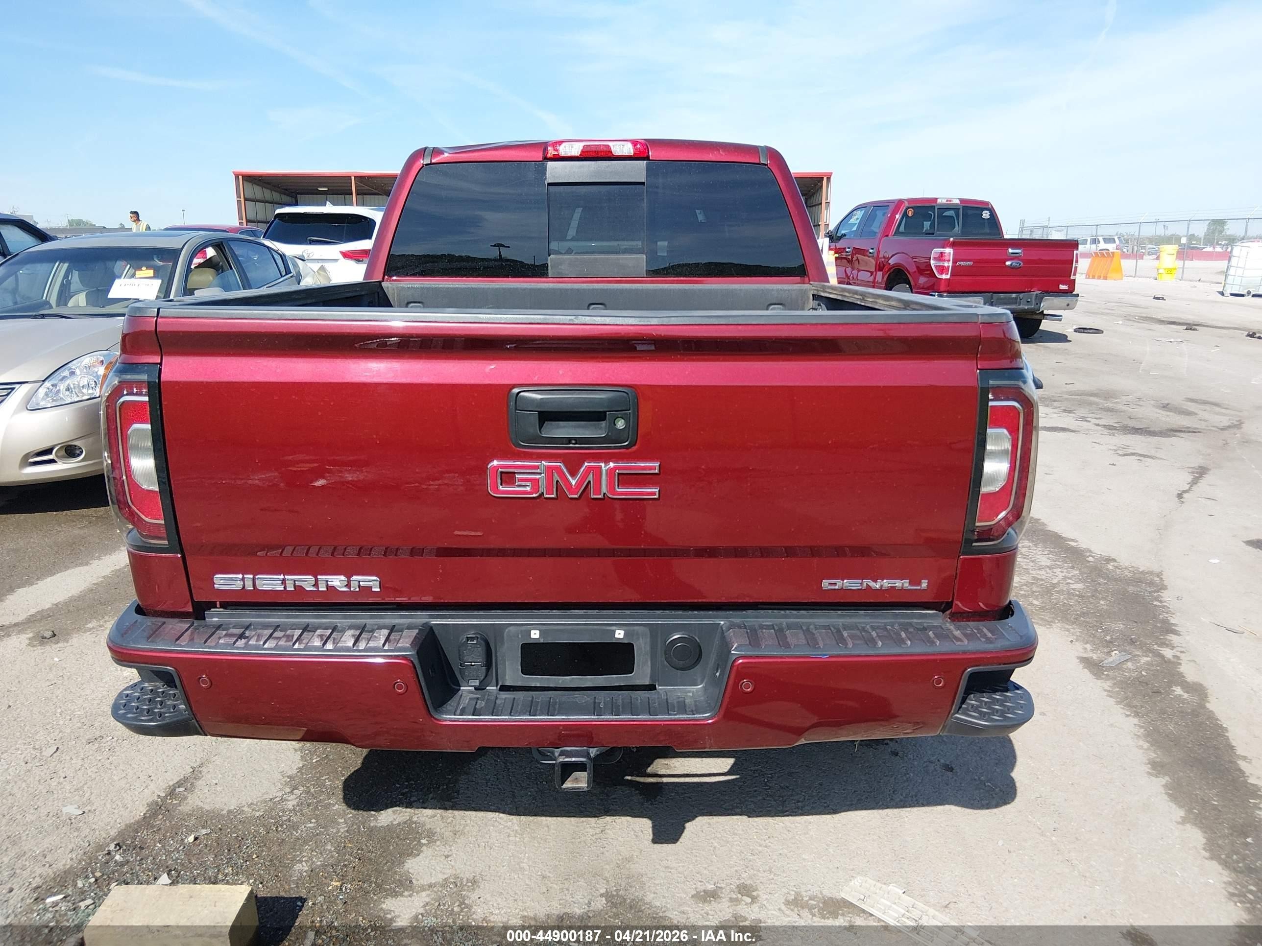 2017 Gmc Sierra 1500 Denali Красный vin: 3GTU2PEJ3HG243492