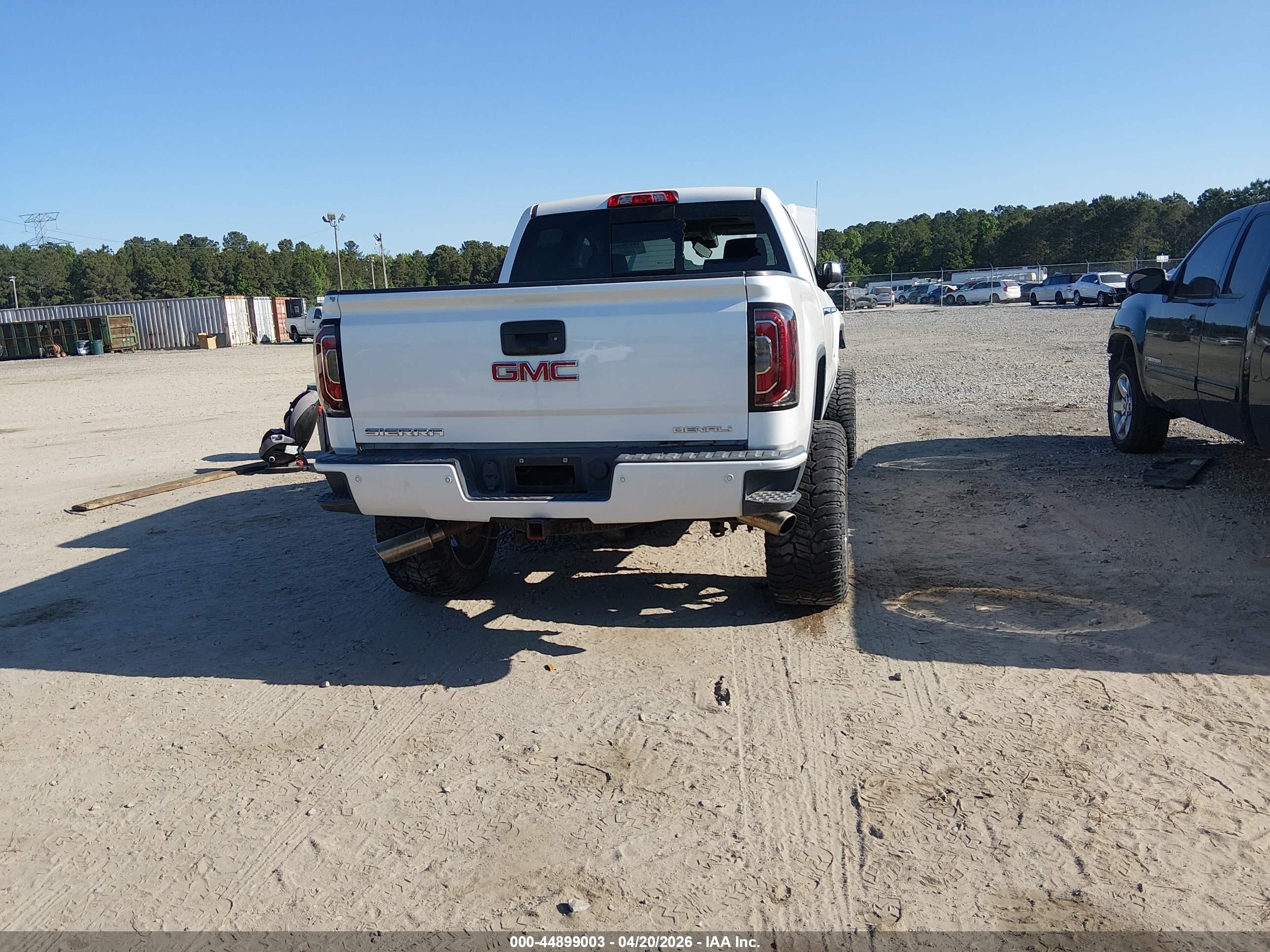 2017 Gmc Sierra 1500 Denali Белый vin: 3GTU2PEJ3HG251365