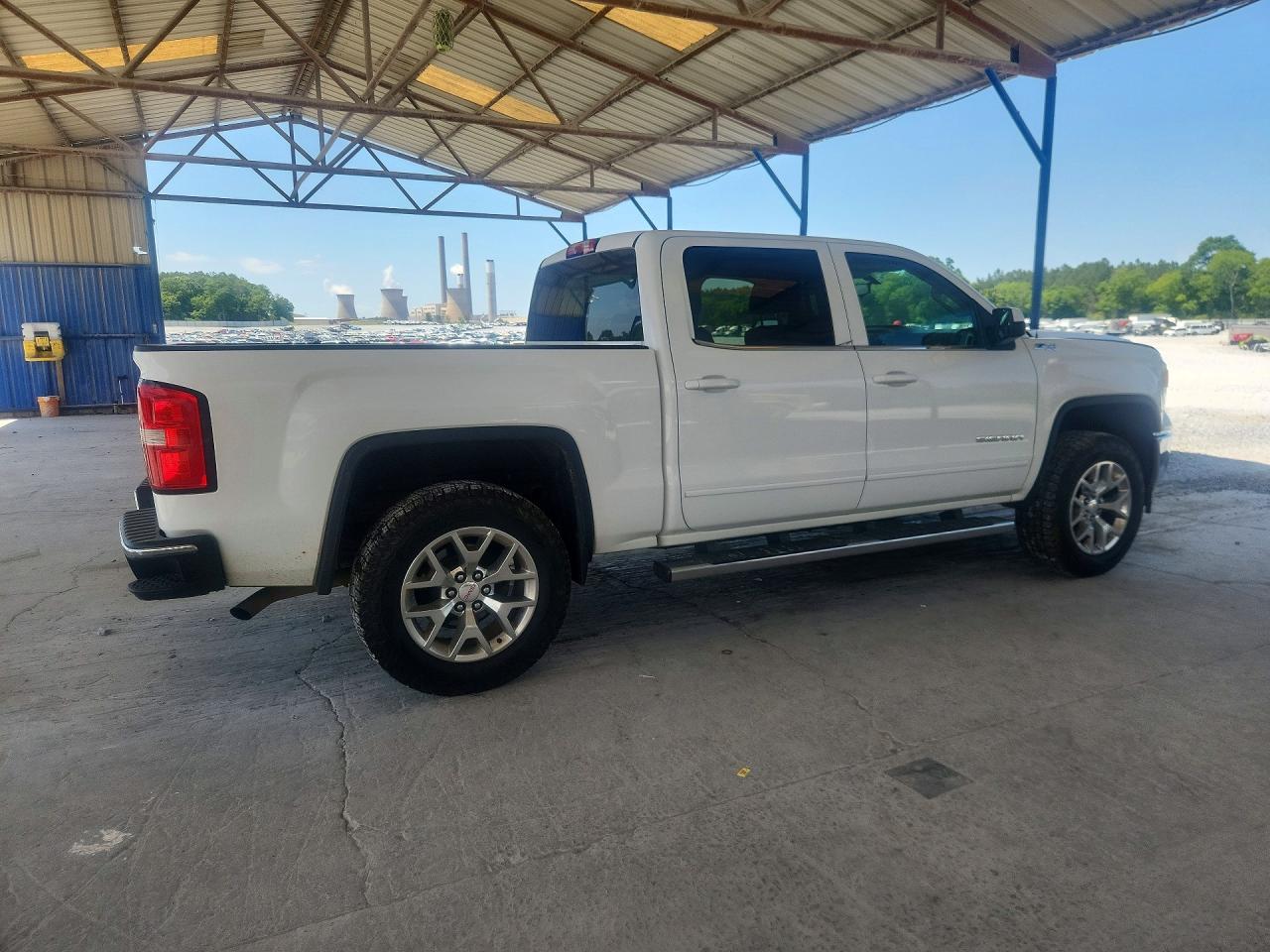 2015 Gmc Sierra K1500 Sle White vin: 3GTU2UEC1FG471522