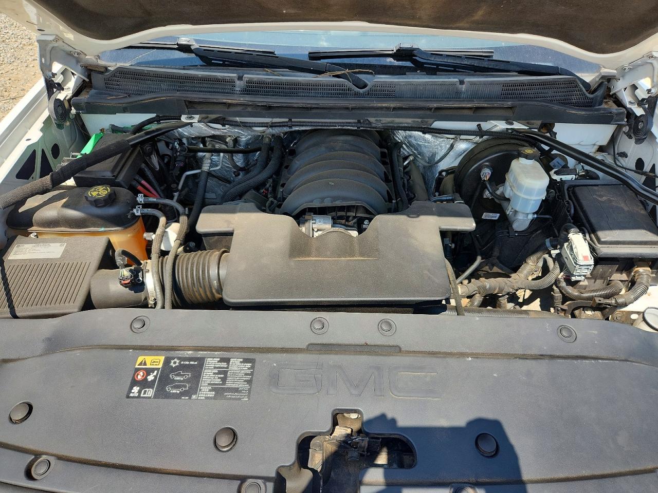 2015 Gmc Sierra K1500 Sle Белый vin: 3GTU2UEC3FG209503