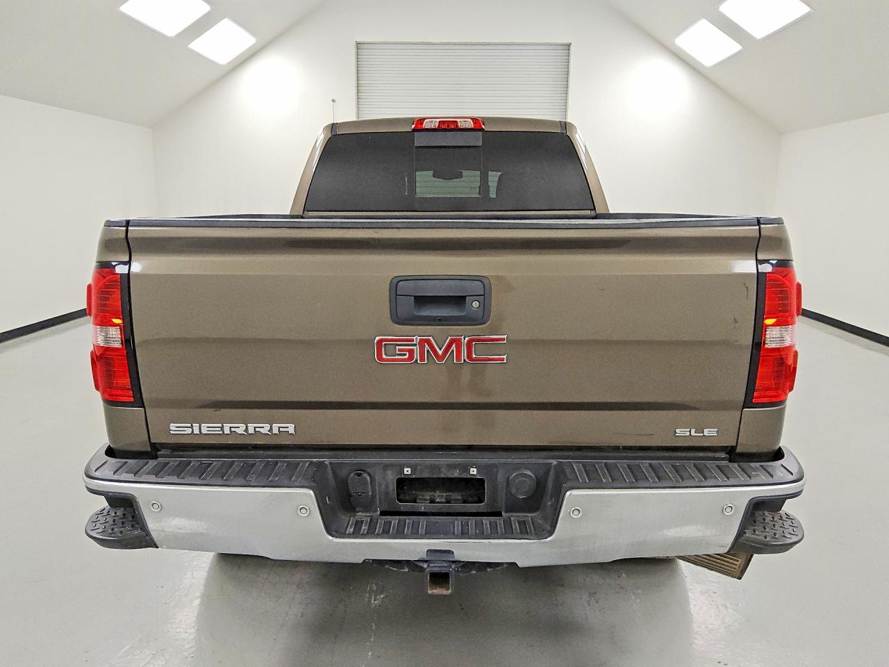 2015 Gmc Sierra K1500 Sle Коричневый vin: 3GTU2UEC7FG174500