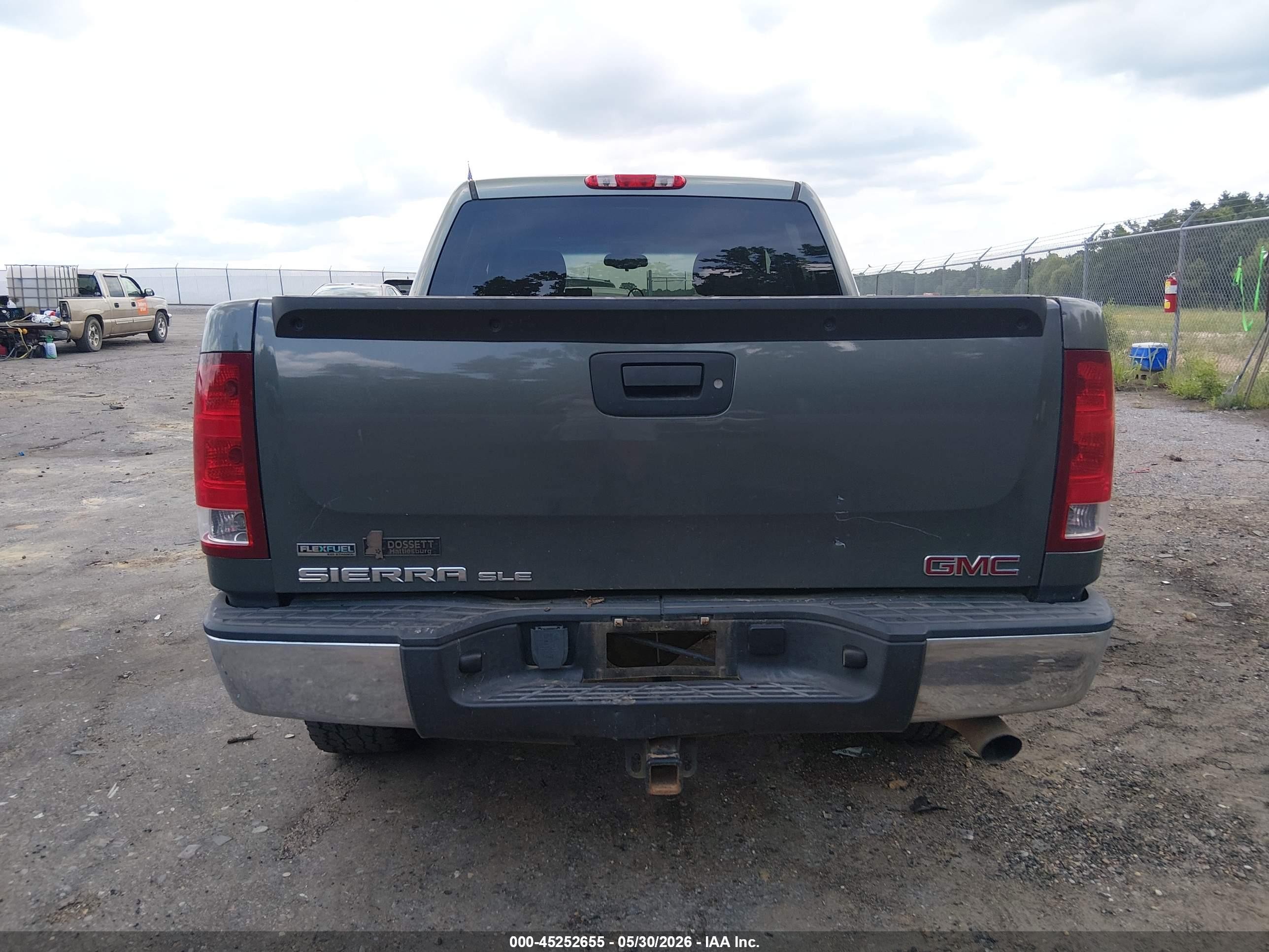 2011 Gmc Sierra 1500 Sle Gray vin: 3GTU2VE22BG200248