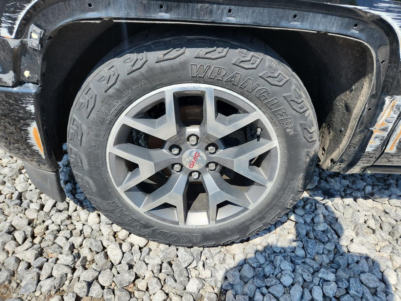 2014 Gmc Sierra K1500 Slt Black vin: 3GTU2VEC1EG533456 Damage: Left Front Wheel, Curb Rash, > 12 Inches