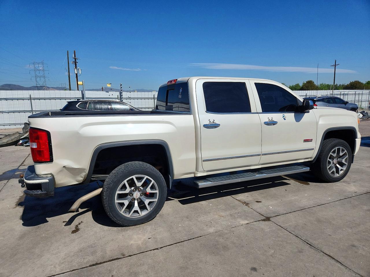 2015 Gmc Sierra K1500 Slt White vin: 3GTU2VEC2FG299684
