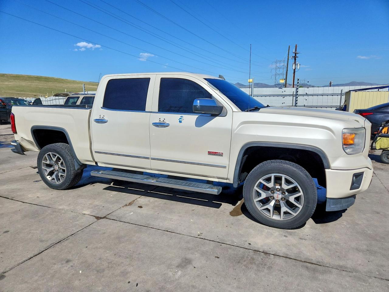 2015 Gmc Sierra K1500 Slt White vin: 3GTU2VEC2FG299684