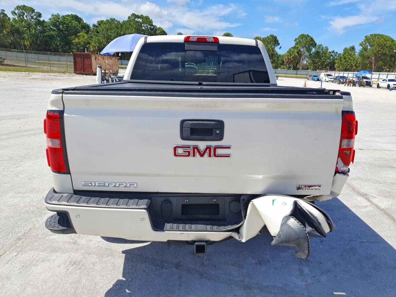 2015 Gmc Sierra K1500 Slt White vin: 3GTU2VEC4FG409490