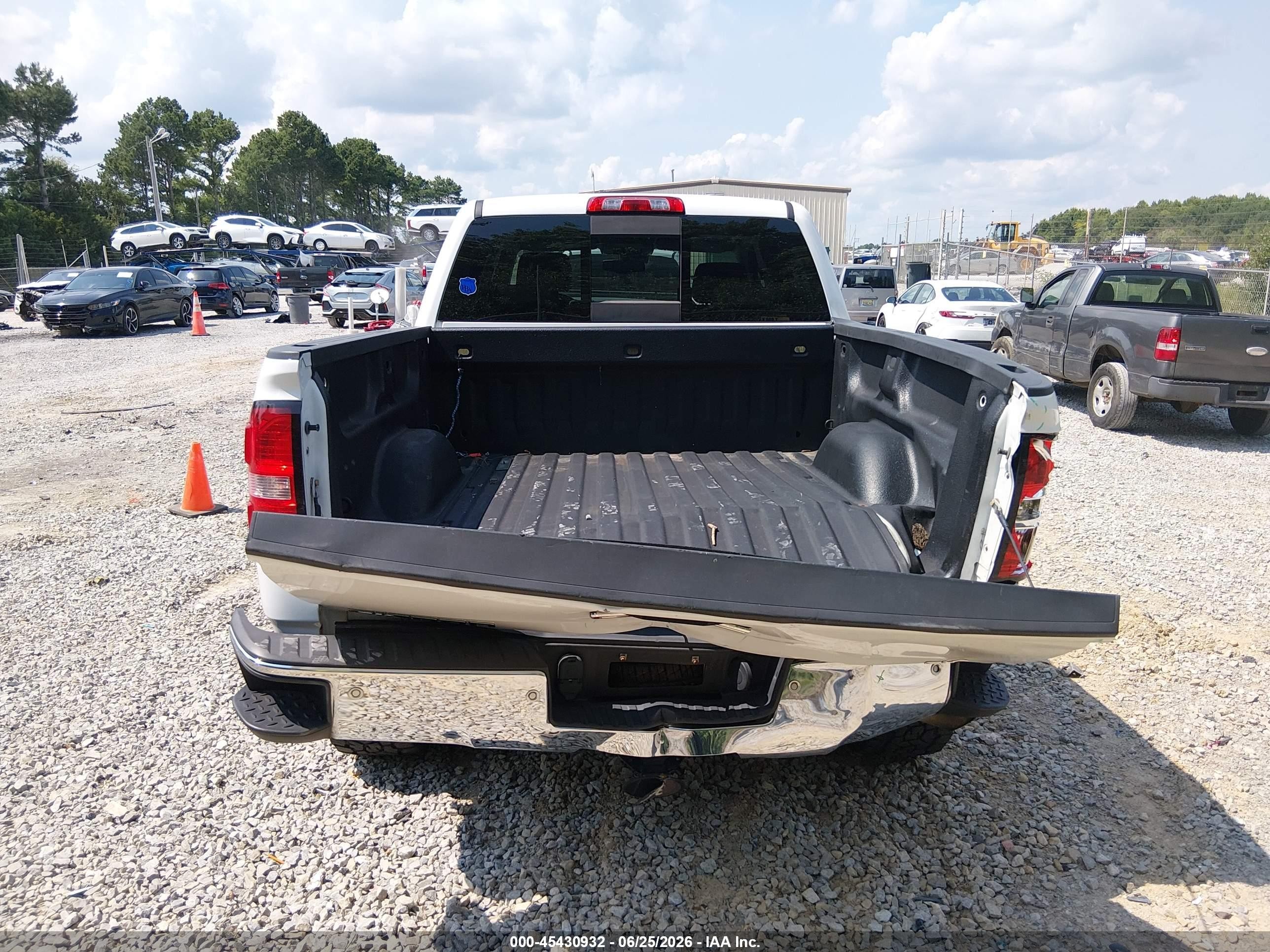 2015 Gmc Sierra 1500 Slt White vin: 3GTU2VEC9FG290867