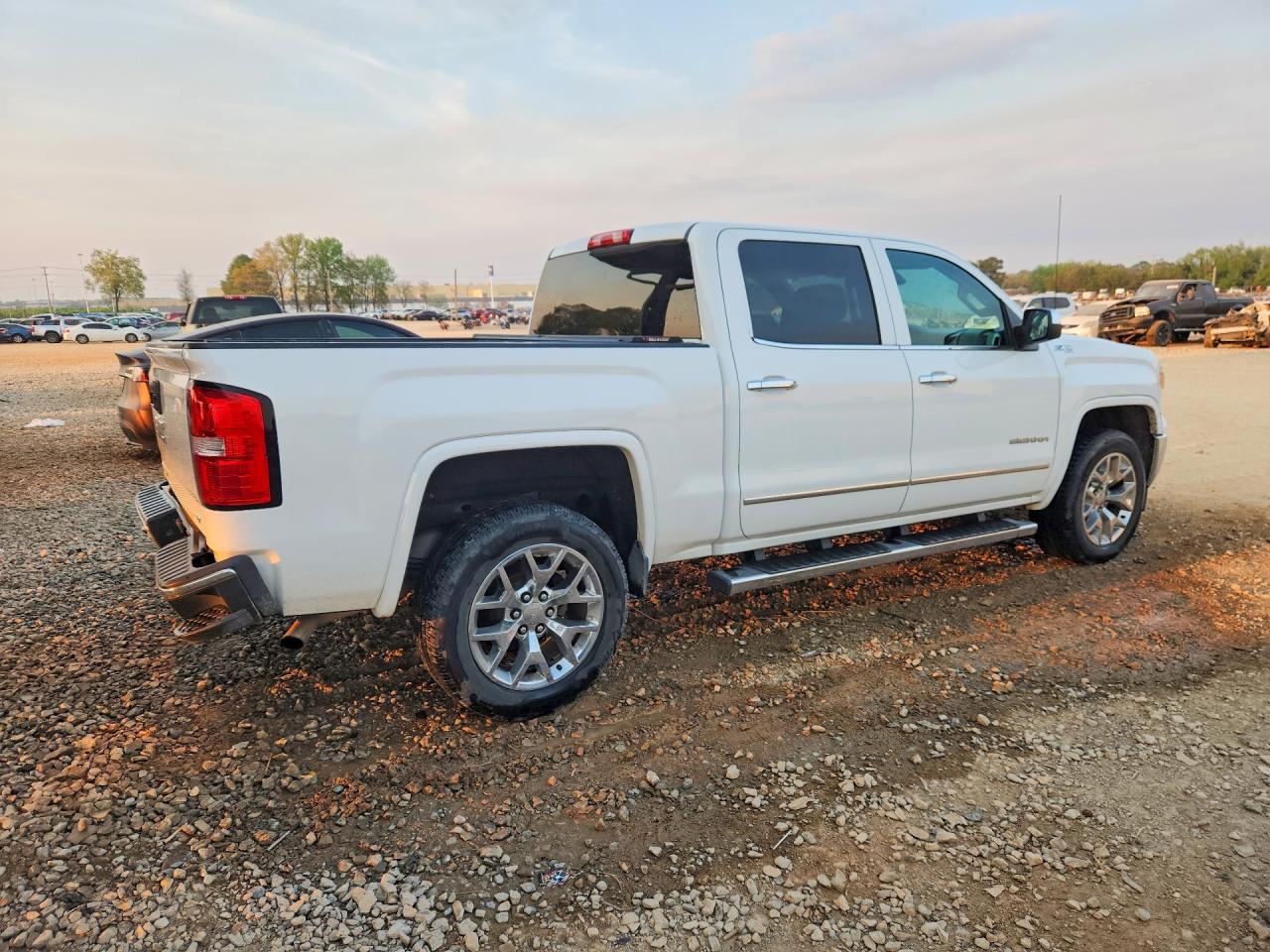 2015 Gmc Sierra K1500 Slt White vin: 3GTU2VECXFG124518