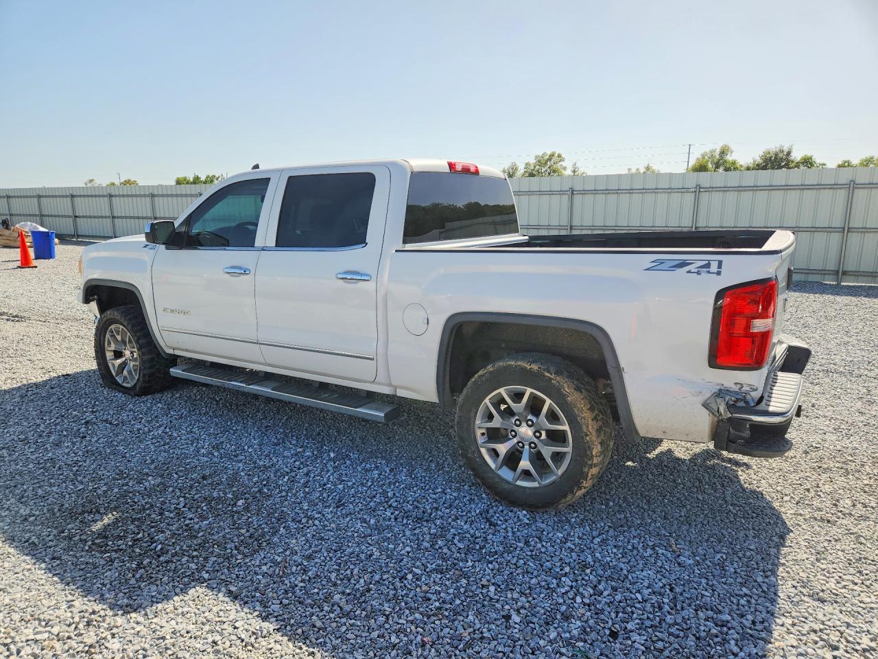 2015 Gmc Sierra K1500 Slt White vin: 3GTU2VECXFG320135