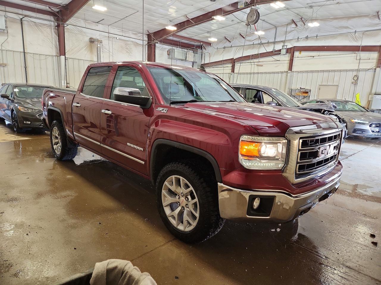 2015 Gmc Sierra K1500 Slt Red vin: 3GTU2VECXFG391707