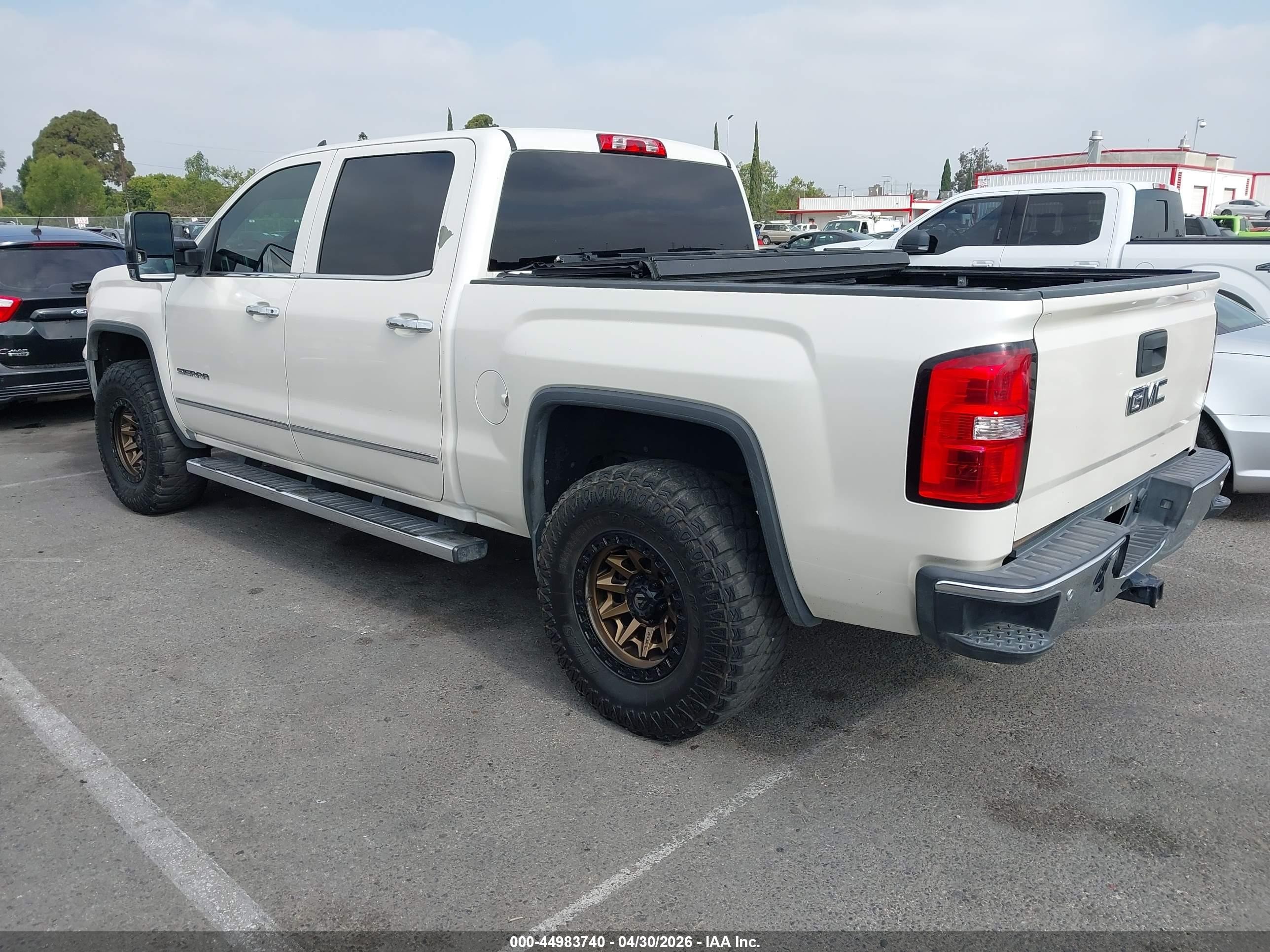 2015 Gmc Sierra 1500 Slt White vin: 3GTU2VEJ2FG420891