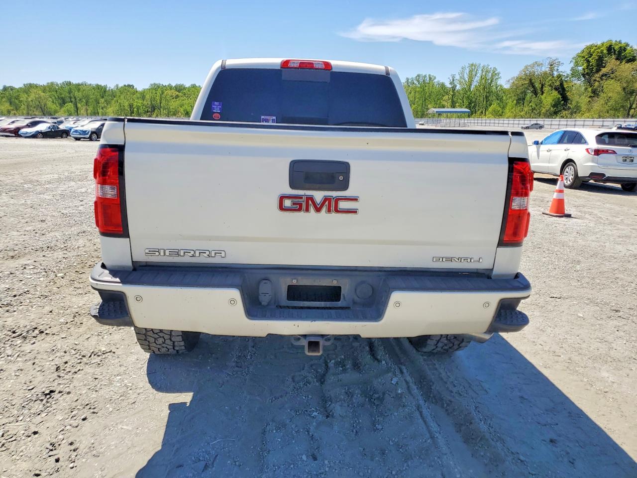 2015 Gmc Sierra K1500 Denali Cream vin: 3GTU2WEC6FG251563