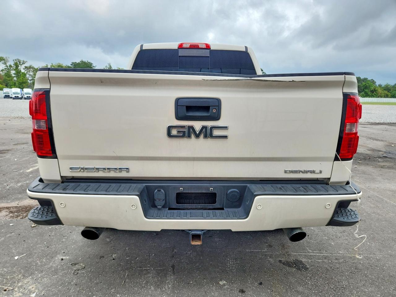 2015 Gmc Sierra K1500 Denali White vin: 3GTU2WECXFG113878