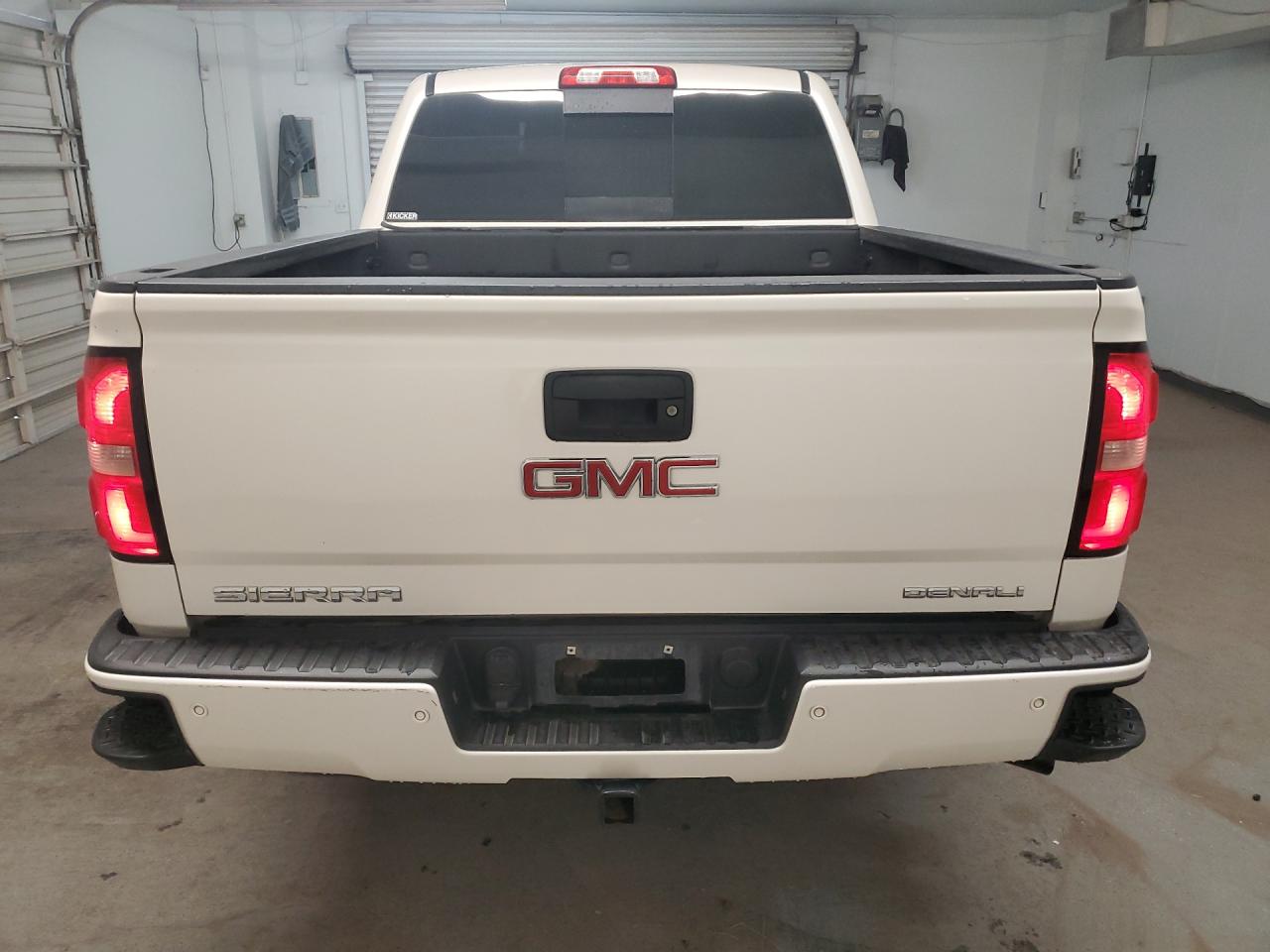 2015 Gmc Sierra K1500 Denali Cream vin: 3GTU2WEJ0FG446413 Damage: Rear Metal Bumper Painted, Heavy Scratch, > 12 Inches