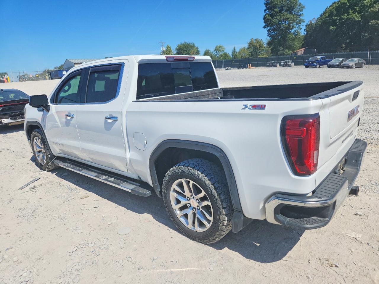 2019 Gmc Sierra K1500 Slt White vin: 3GTU9DED3KG121887