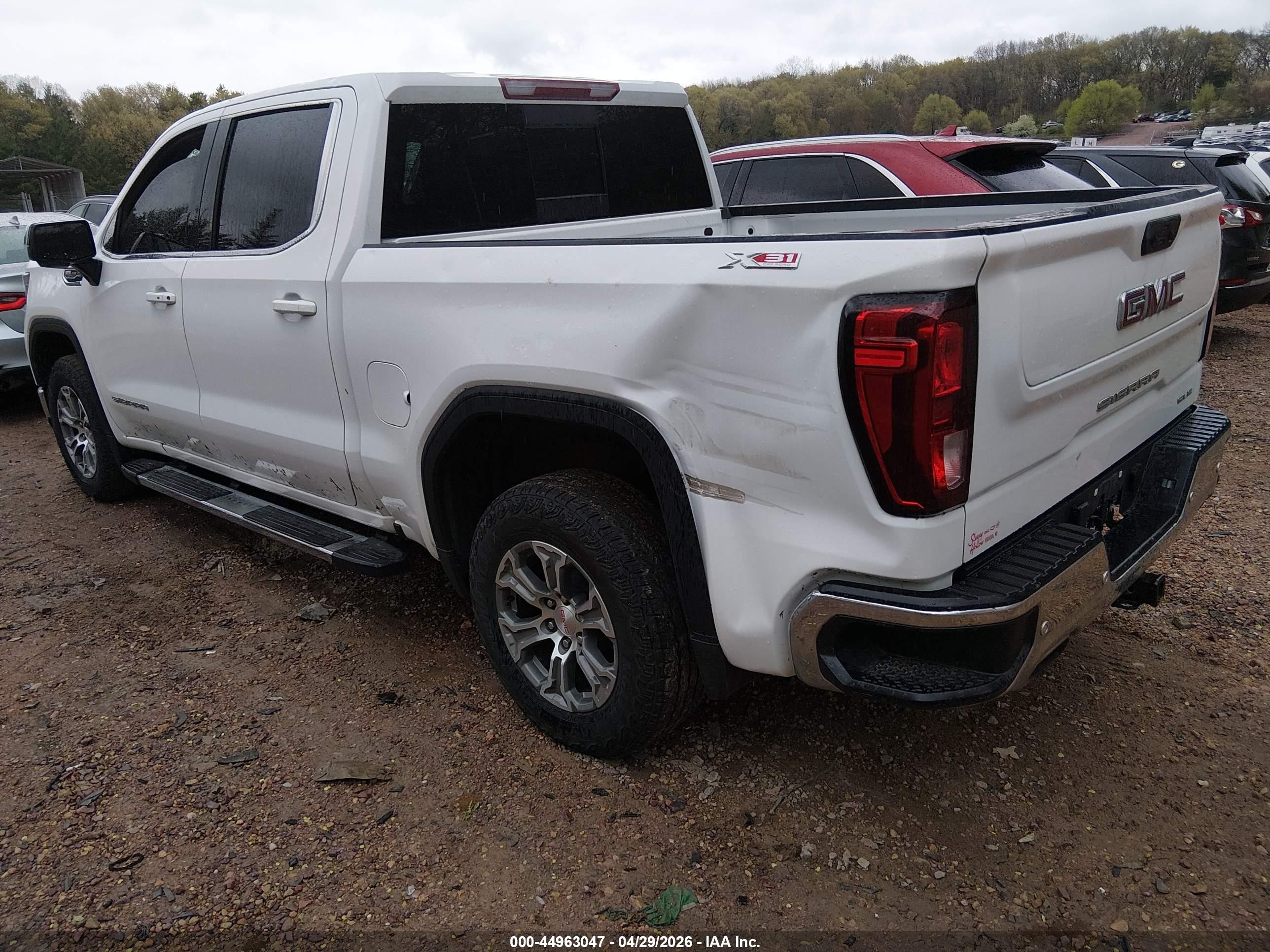 2024 Gmc Sierra 1500 4wd  Short Box Sle White vin: 3GTUUBED3RG423869