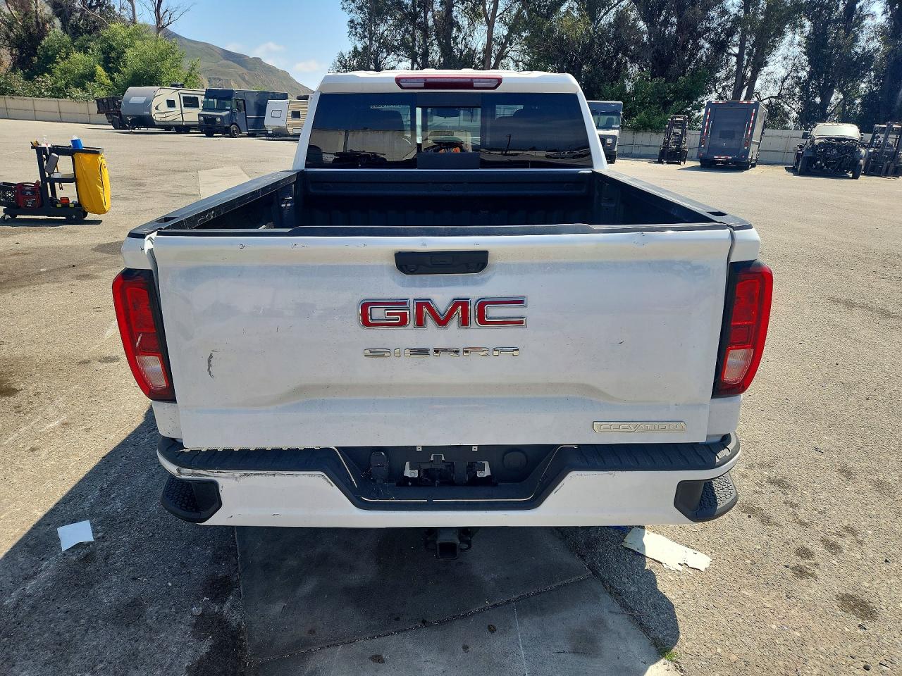 2026 Gmc Sierra K1500 Elevation Белый vin: 3GTUUCE88TG198624