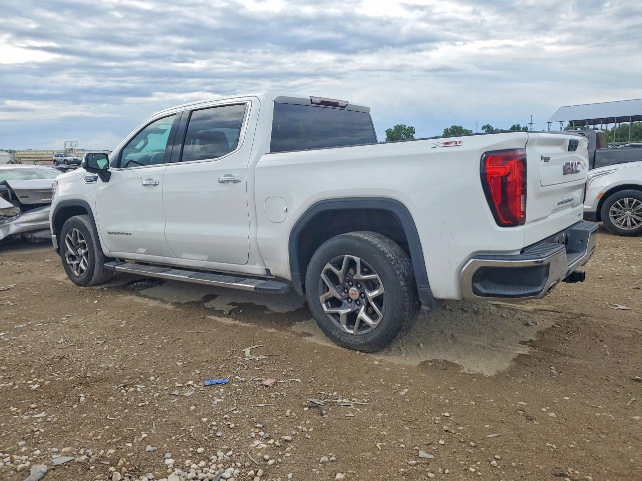 2023 Gmc Sierra K1500 Slt White vin: 3GTUUDED2PG248717
