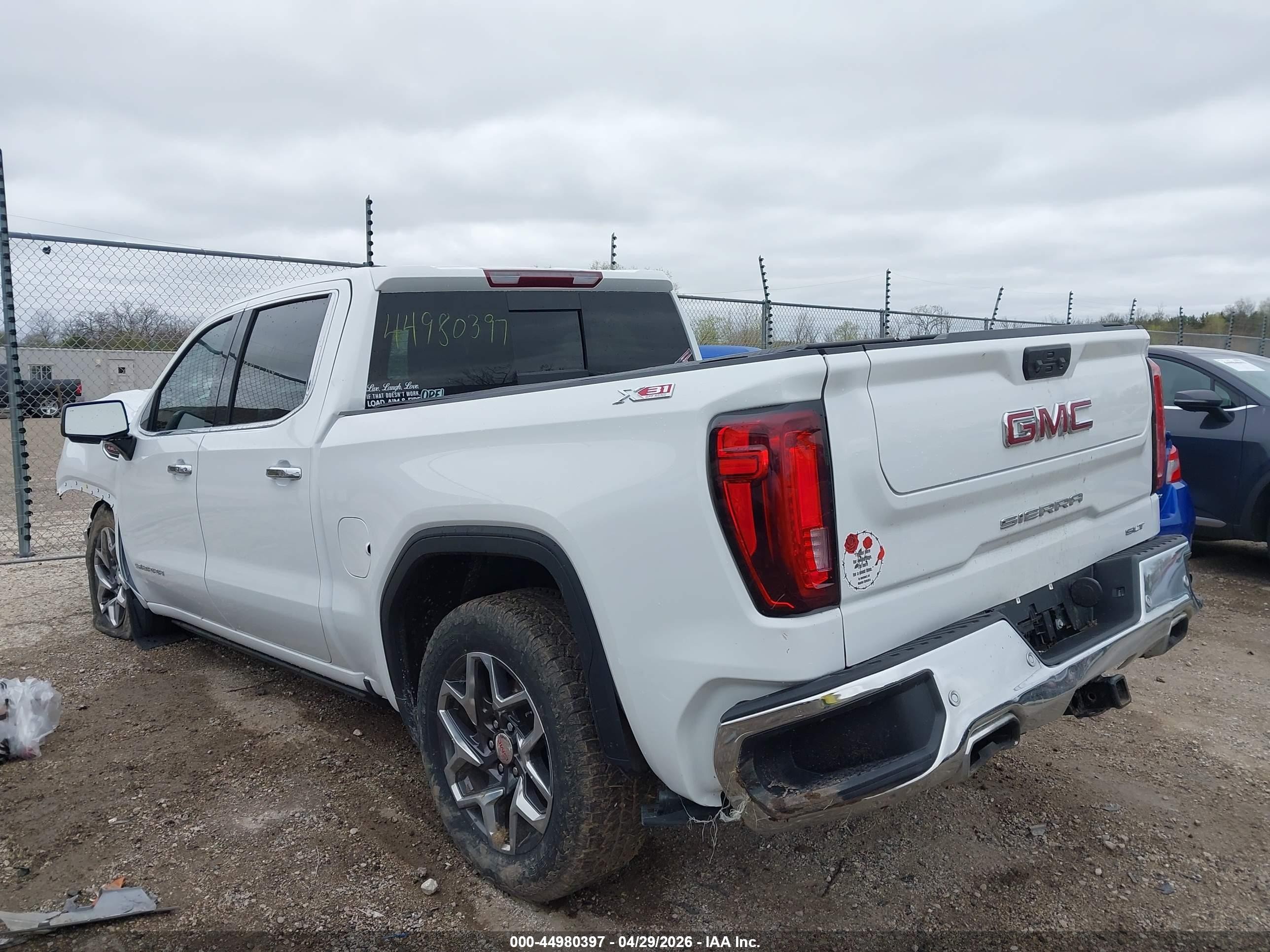 2024 Gmc Sierra 1500   White vin: 3GTUUDEL2RG303435