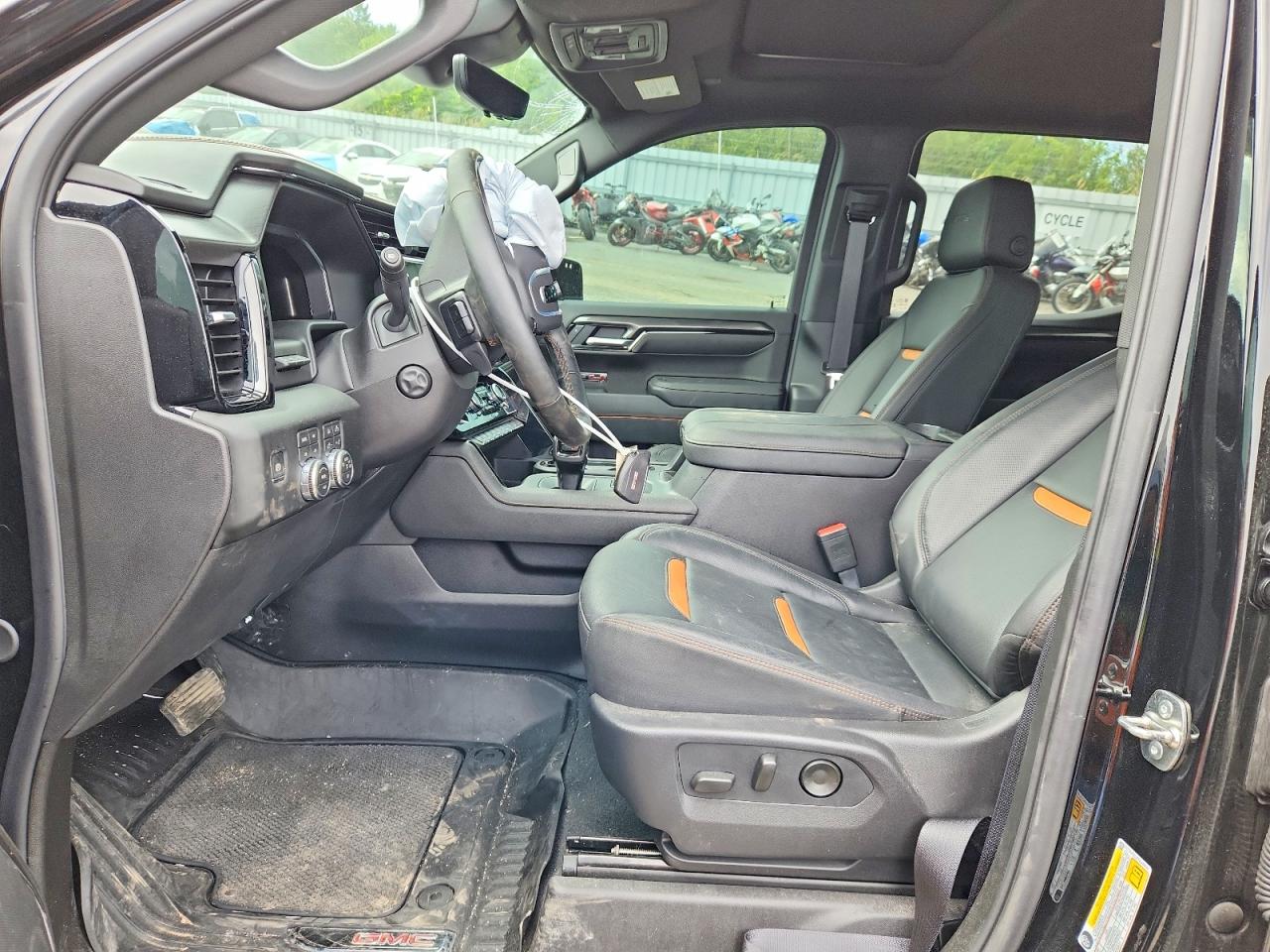 2026 Gmc Sierra K1500 At4 Черный vin: 3GTUUEELXTG148968