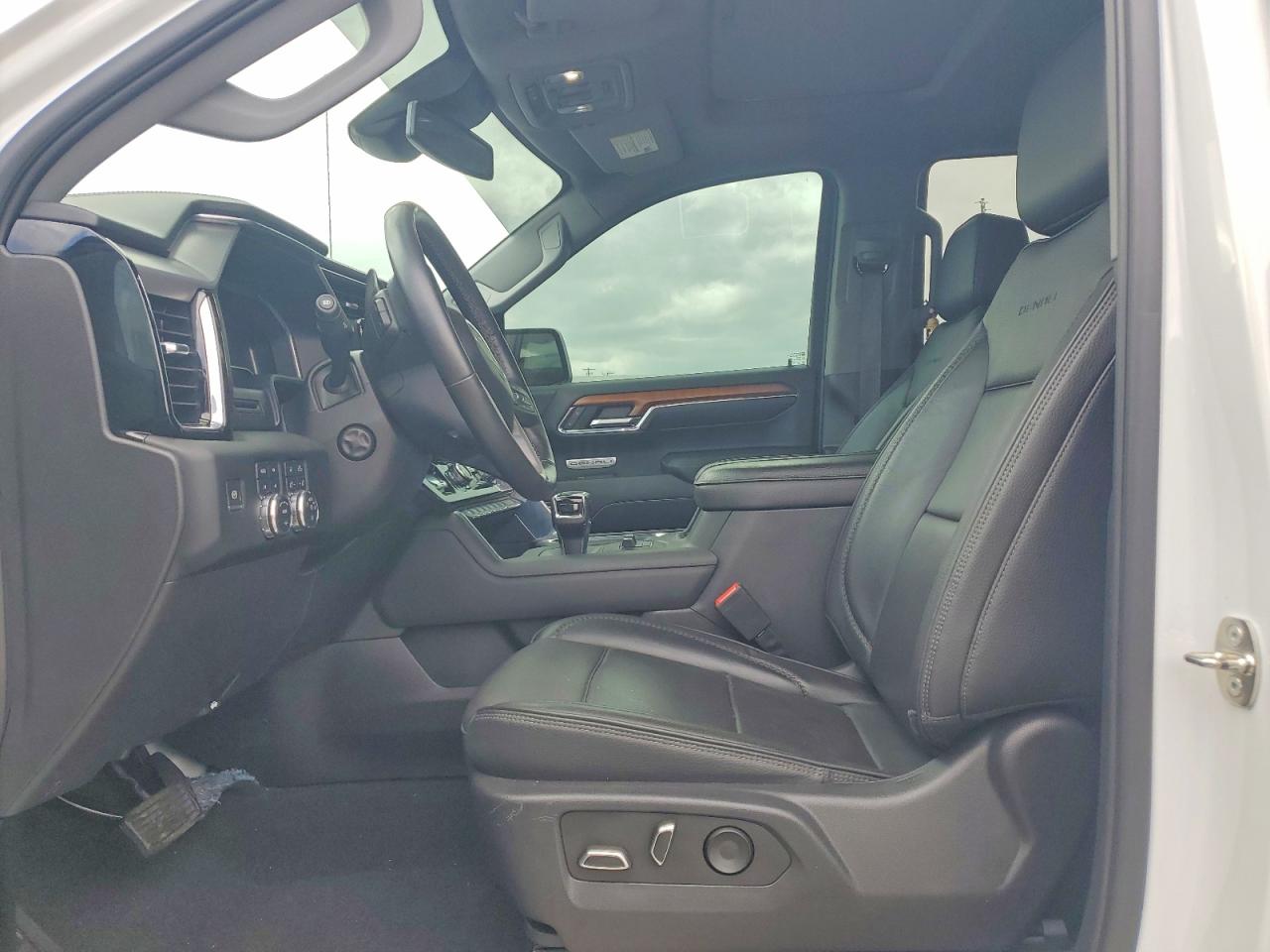 2022 Gmc Sierra K1500 Denali White vin: 3GTUUGEL2NG652610