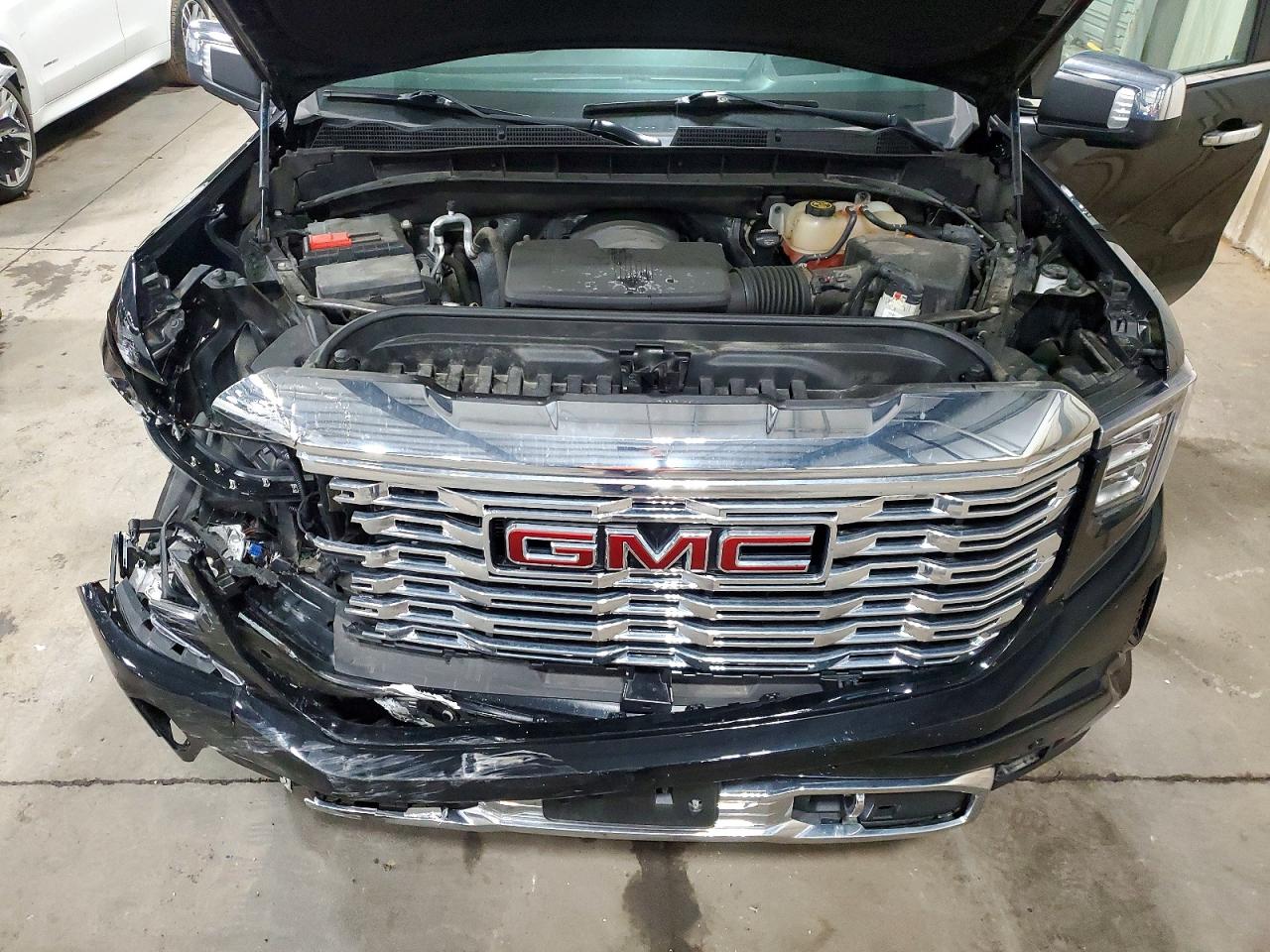 2022 Gmc Sierra K1500 Denali Черный vin: 3GTUUGEL9NG505328