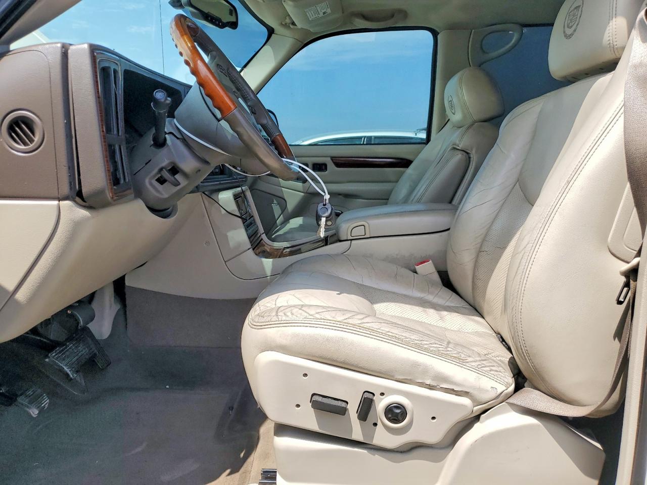 2004 Cadillac Escalade Ext Beige vin: 3GYEK62NX4G195533