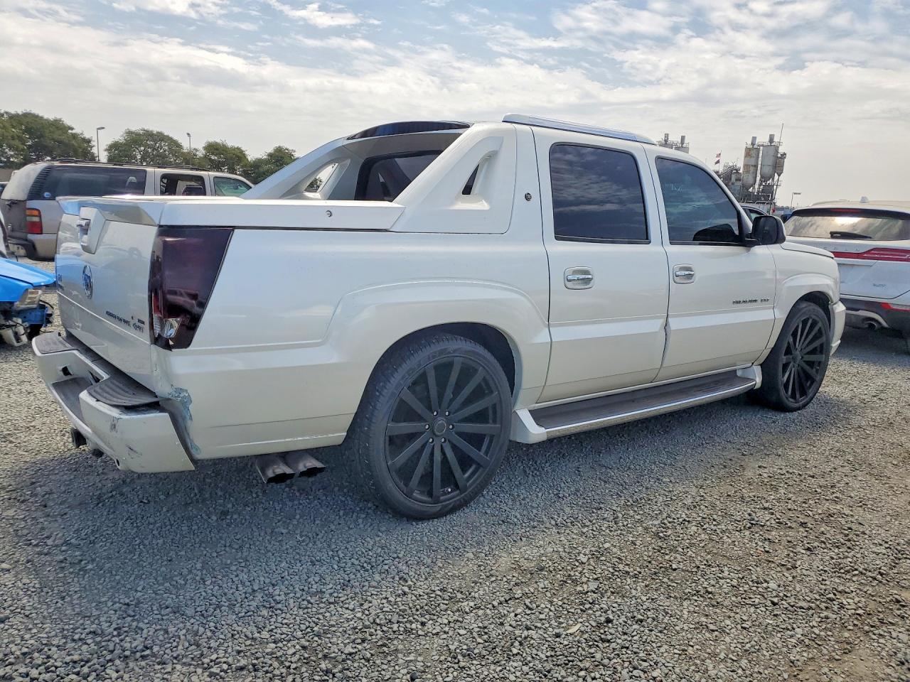 2004 Cadillac Escalade Ext Beige vin: 3GYEK62NX4G195533