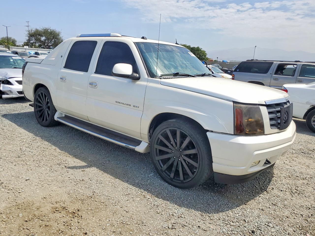2004 Cadillac Escalade Ext Beige vin: 3GYEK62NX4G195533
