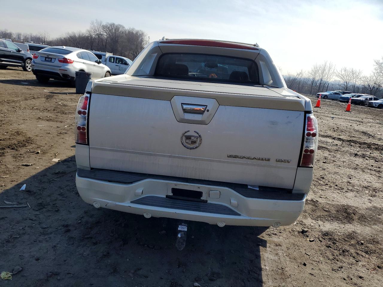 2003 Cadillac Escalade Ext White vin: 3GYEK63N53G235191