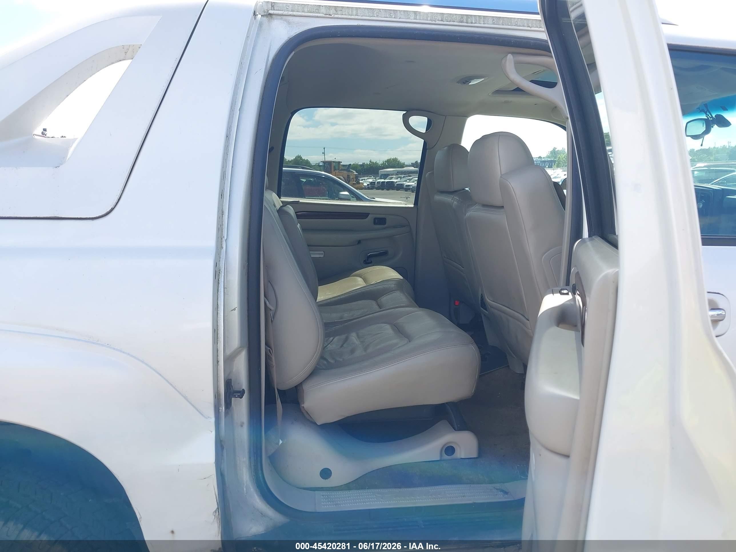 2002 Cadillac Escalade Ext Standard Cream vin: 3GYEK63N72G331211